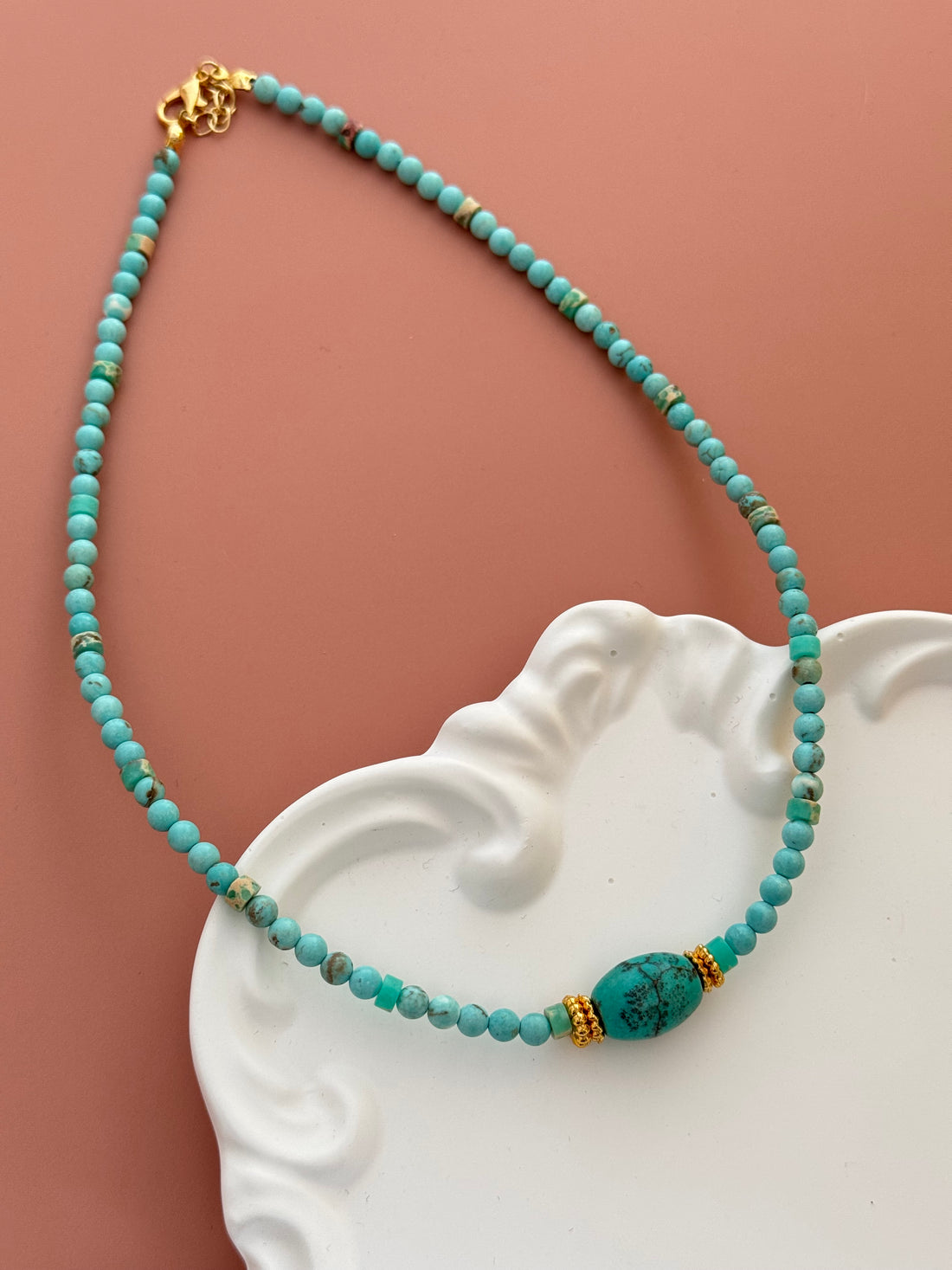 SOE DOĞAL TAŞ UÇLU MAVİ TAŞLI KOLYE