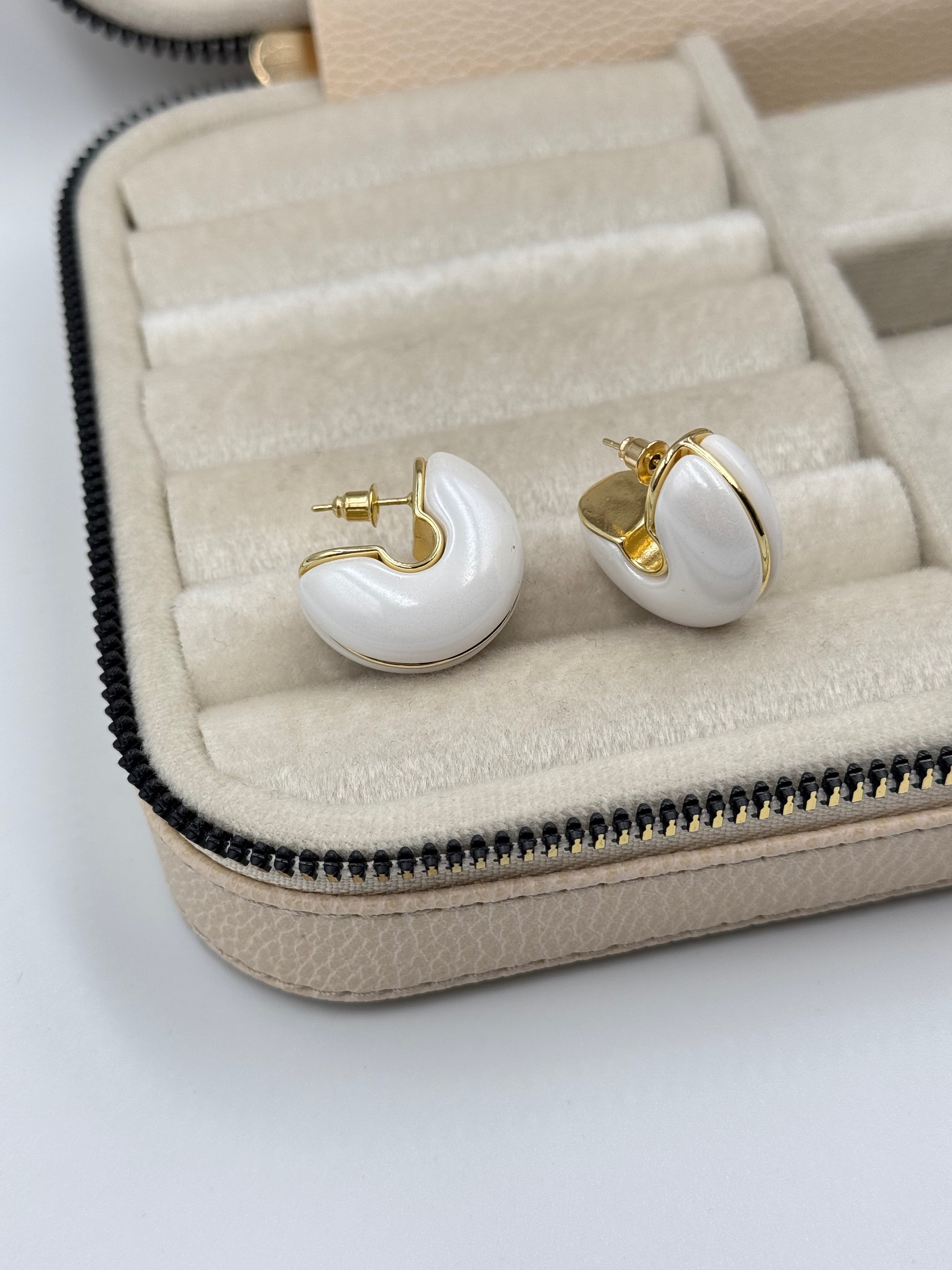 İTHAL BEYAZ KEMİK HALKA KÜPE