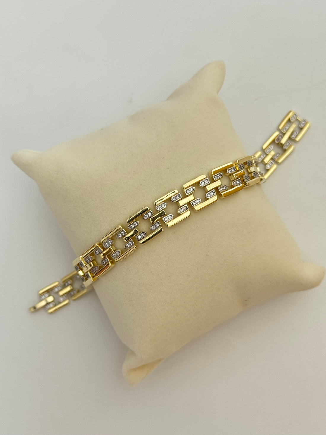 YEXA TAŞ DETAYLI GOLD BİLEKLİK