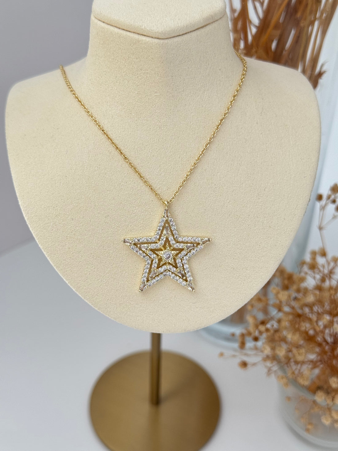 İTHAL YILDIZ DETAYLI UZUN GOLD KOLYE