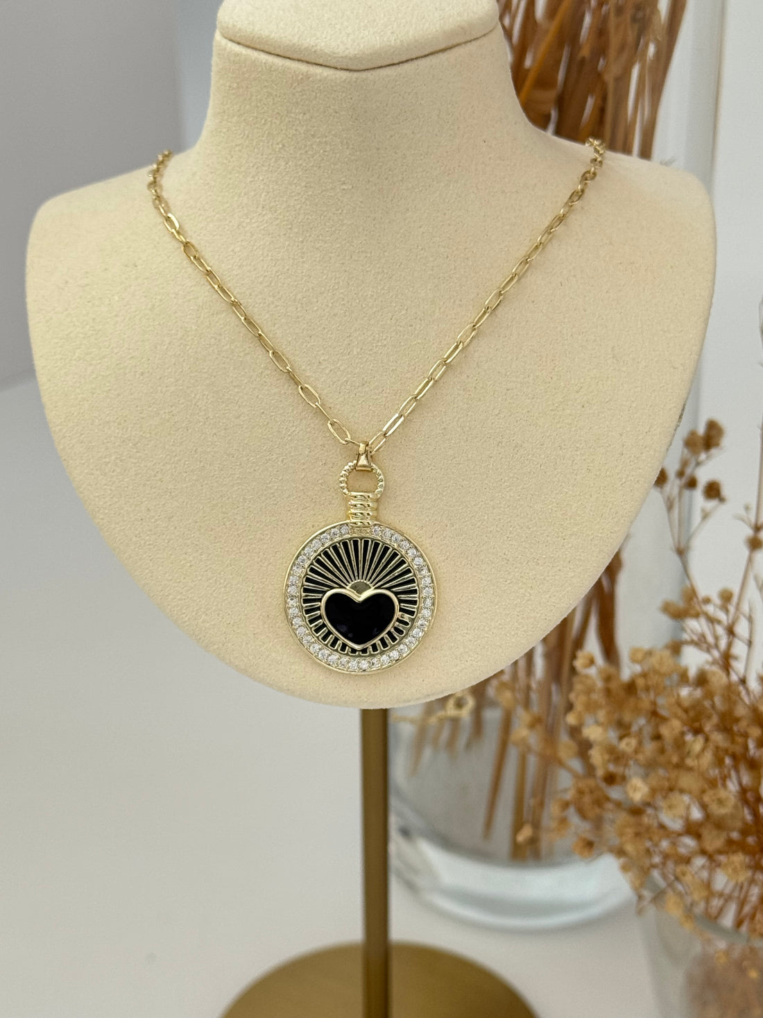 İTHAL SİYAH MİNELİ KALP DETAYLI SİLVER KOLYE