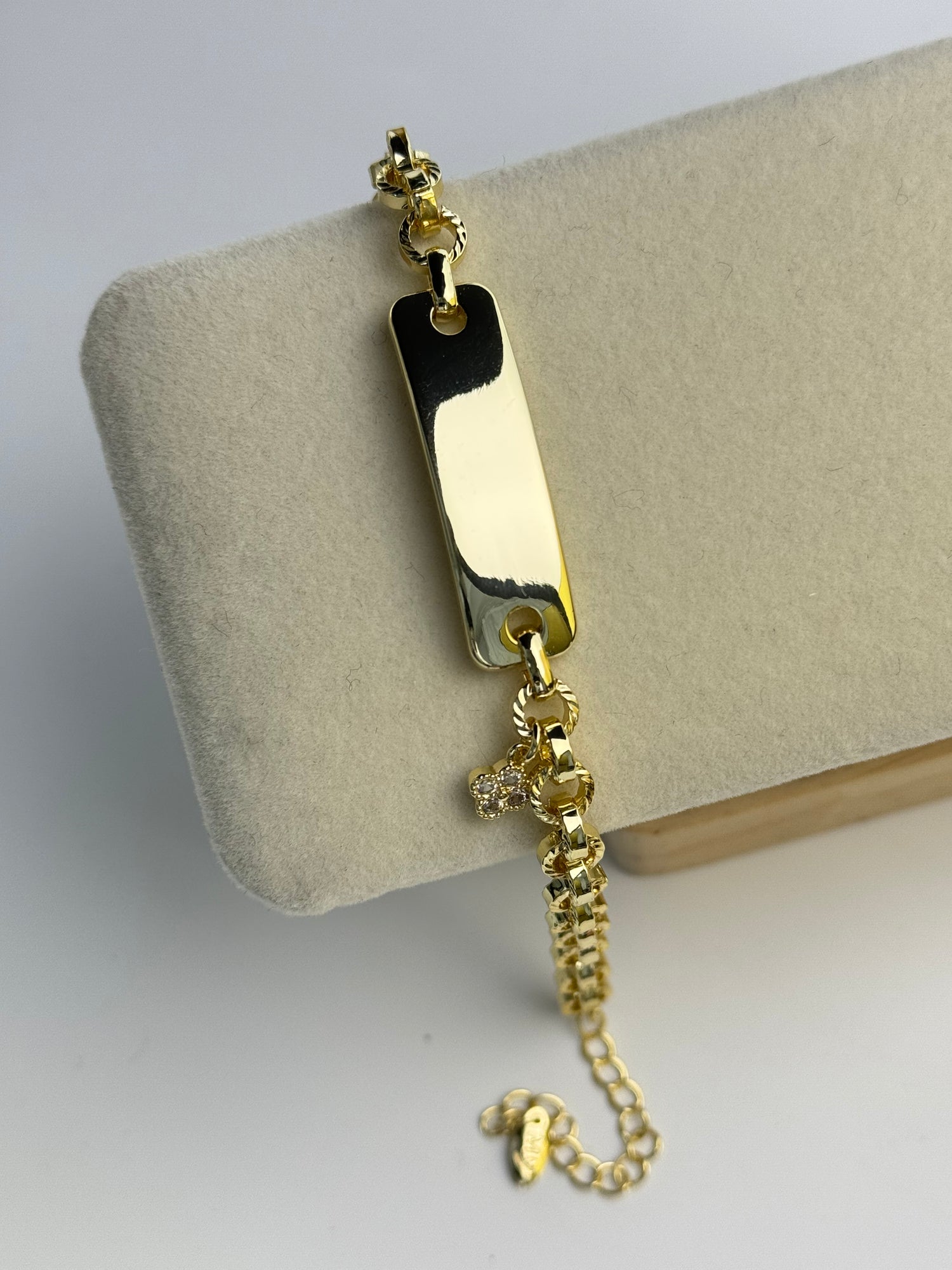 İTHAL GOLD KÜNYE BİLEKLİK