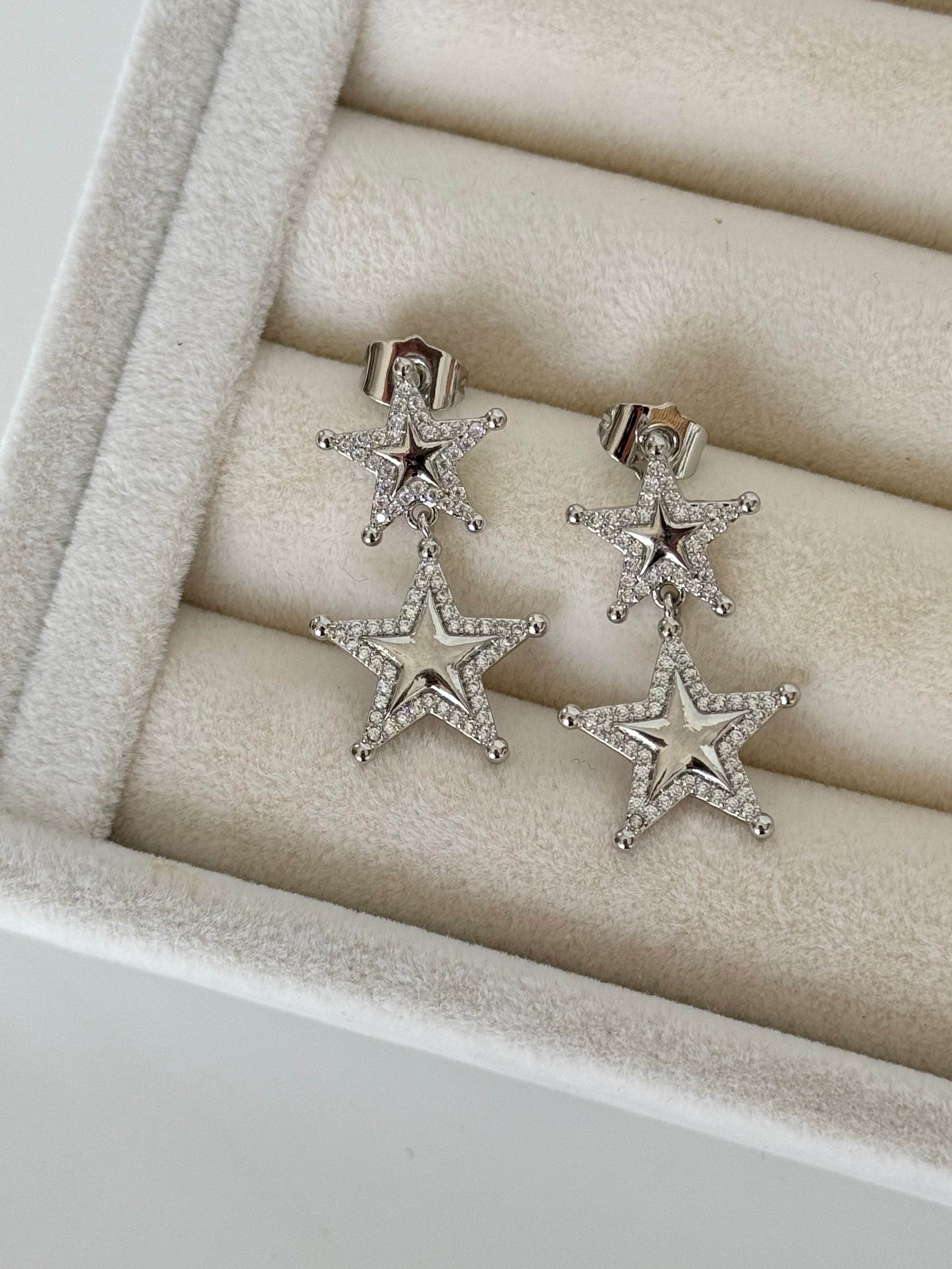 İTHAL YILDIZ DETAYLI SİLVER KÜPE