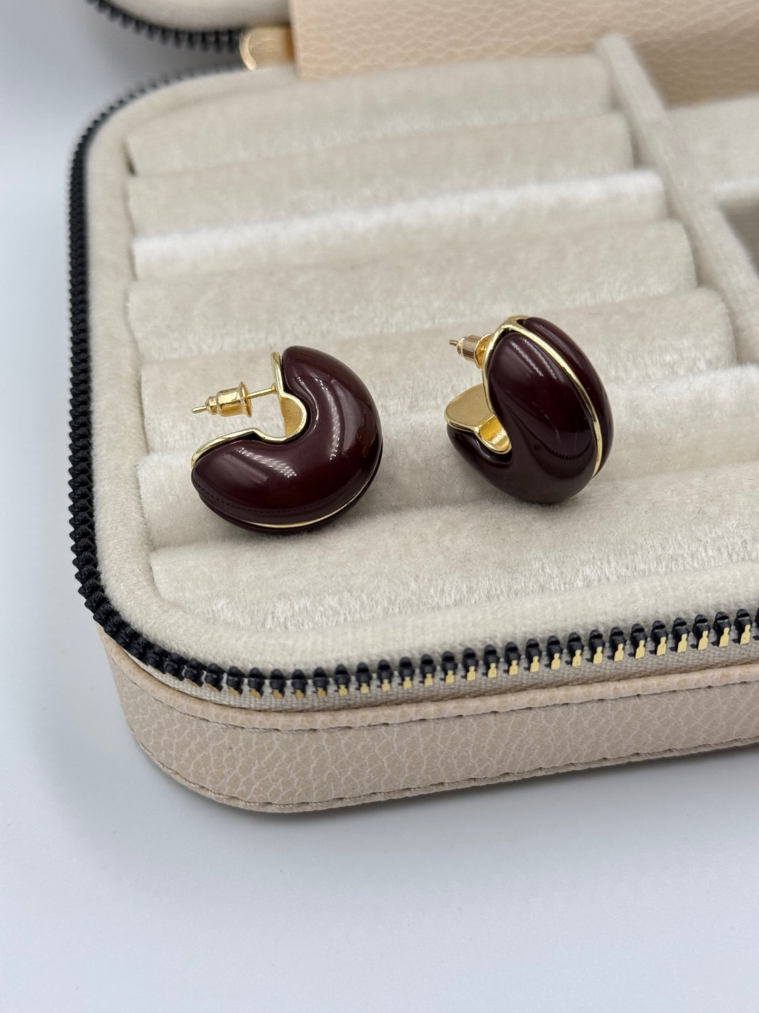 İTHAL KAHVERENGİ KEMİK HALKA KÜPE