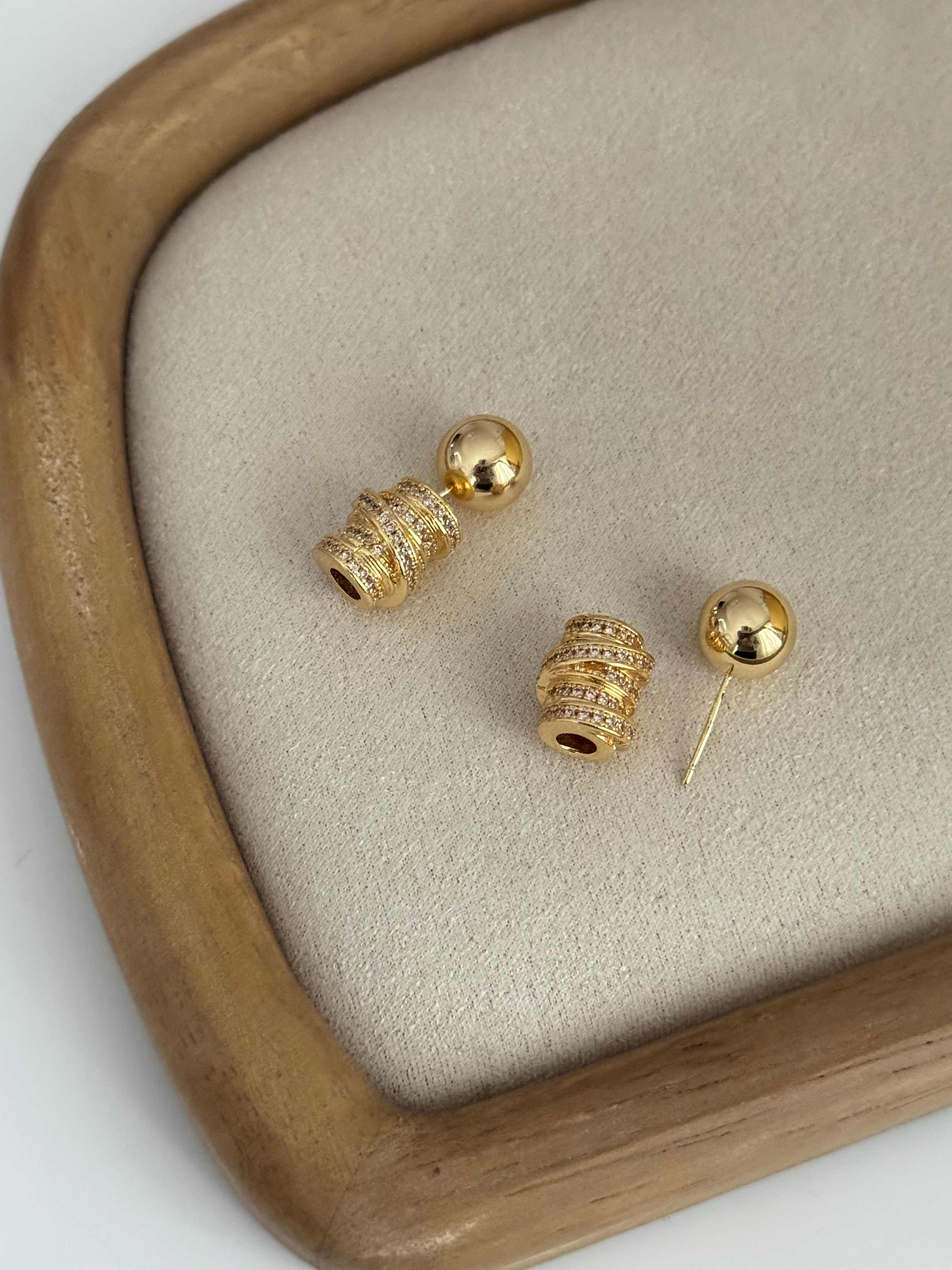 BİANA MARKA MODEL GOLD KÜPE