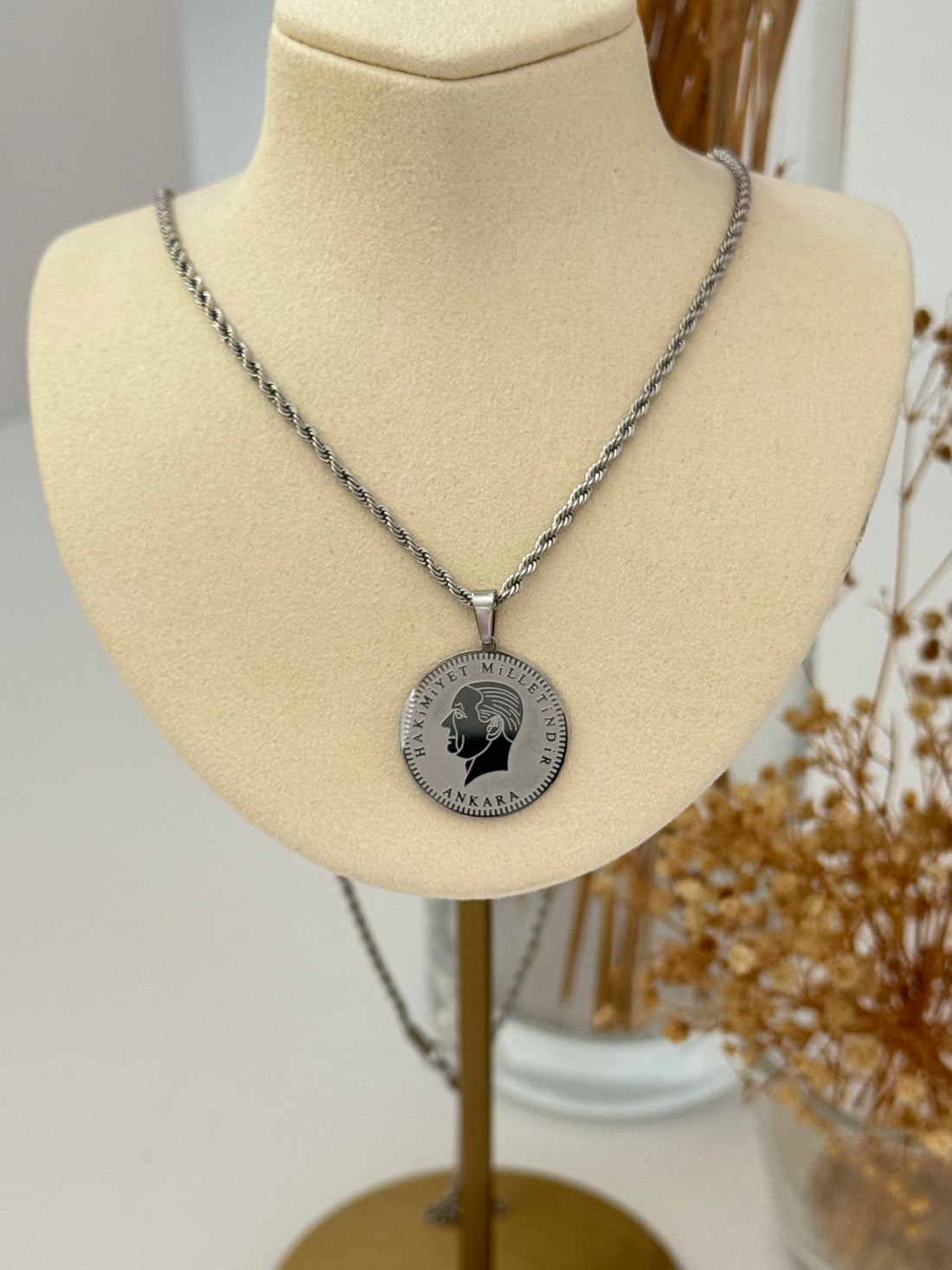 ATATÜRK BASKILI UZUN BURGU ZİNCİRLİ SİLVER ÇELİK KOLYE