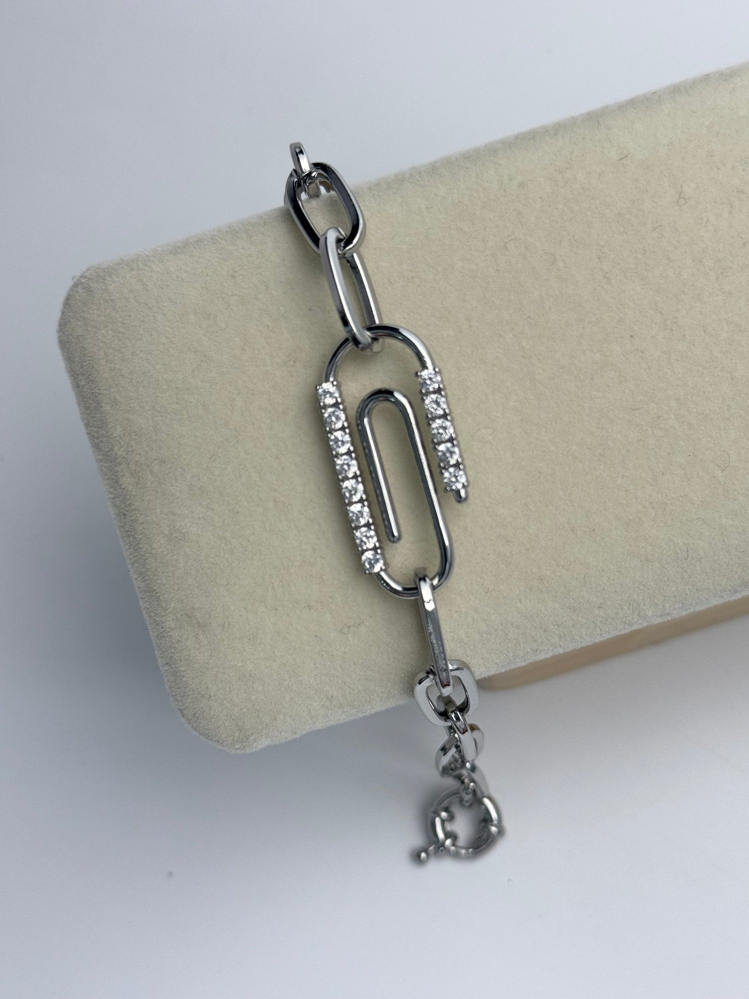 İTHAL ATAÇ DETAYLI SİLVER BİLEKLİK