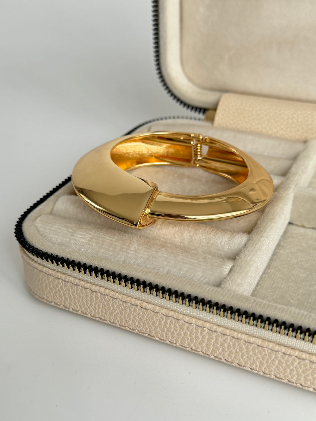 İTHAL GOLD KELEPÇE BİLEZİK BİLEKLİK