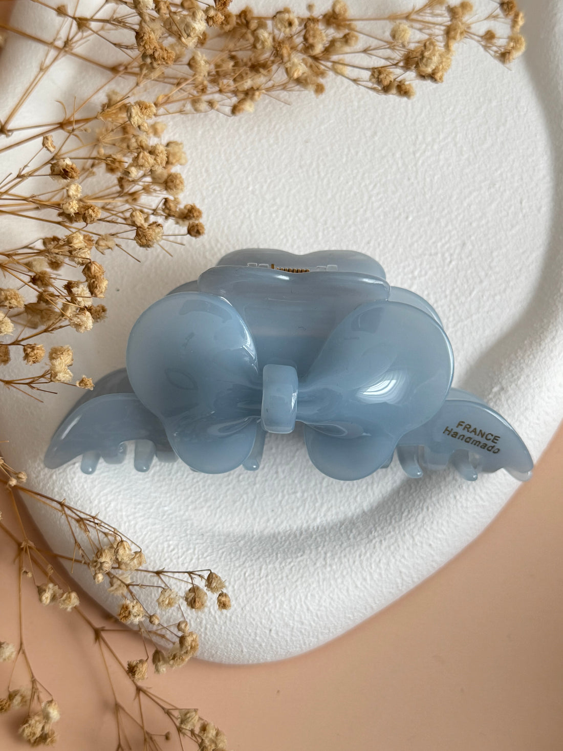 İTHAL ÇİÇEK DETAYLI MAVİ KEMİK MANDAL TOKA