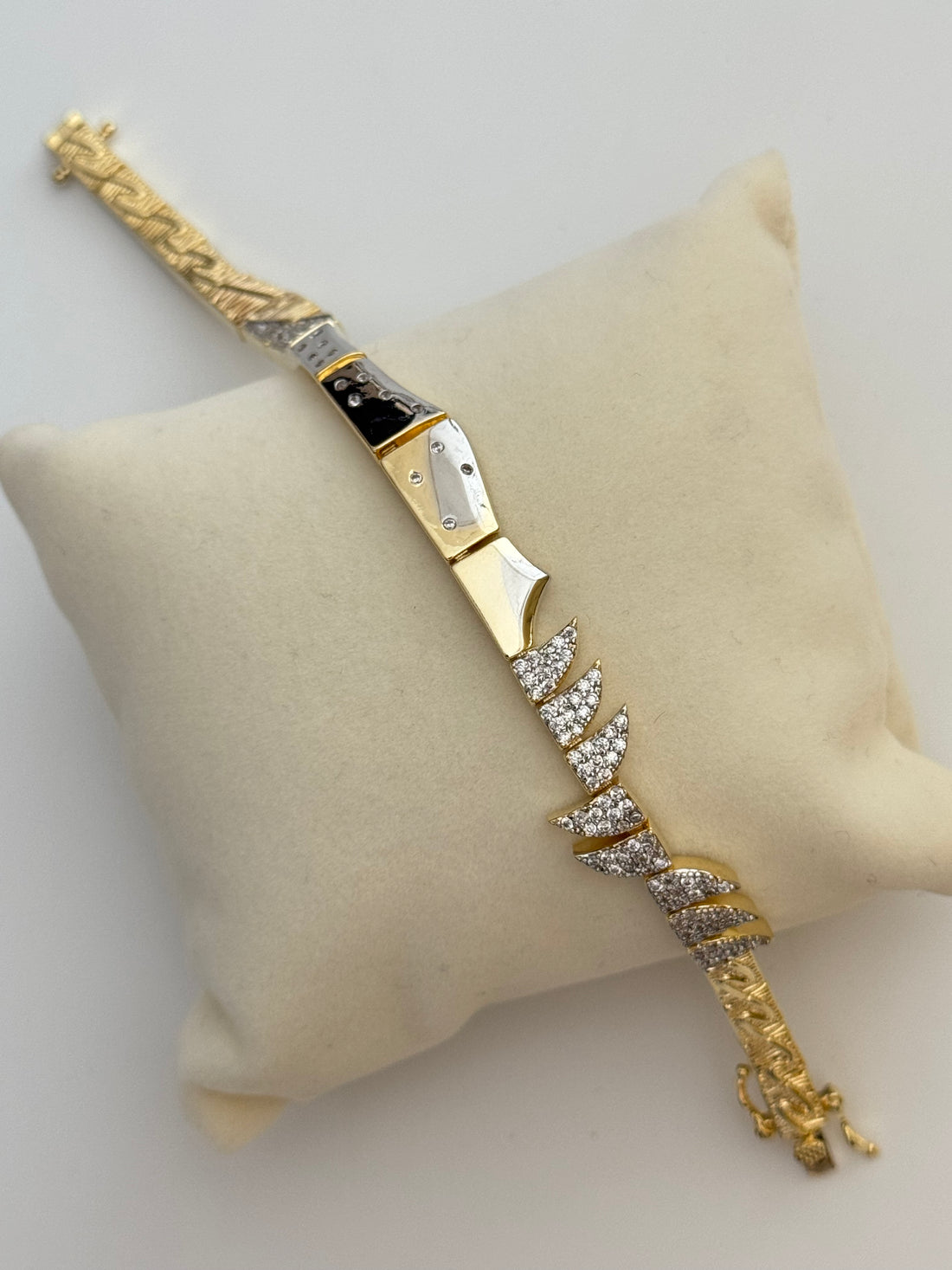 TOREZ İTHAL TAŞ DETAYLI GOLD BİLEKLİK