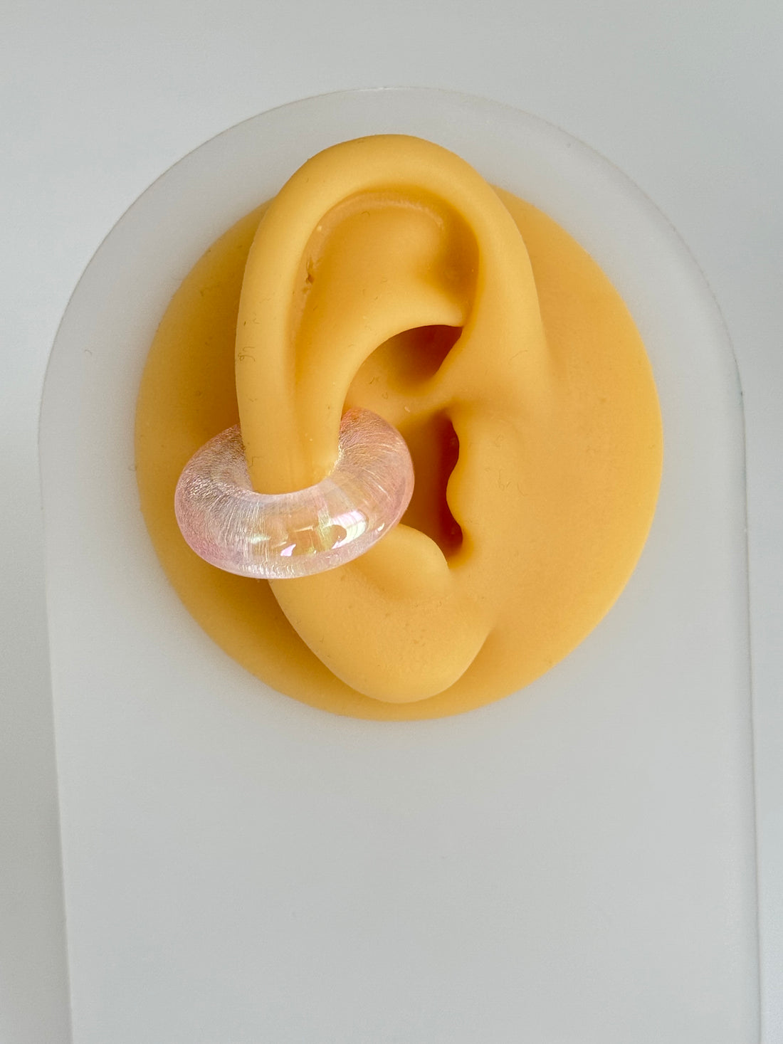 HOLOGRAMLI AKRİLİK EARCUFF KIKIRDAK KÜPE PEMBE