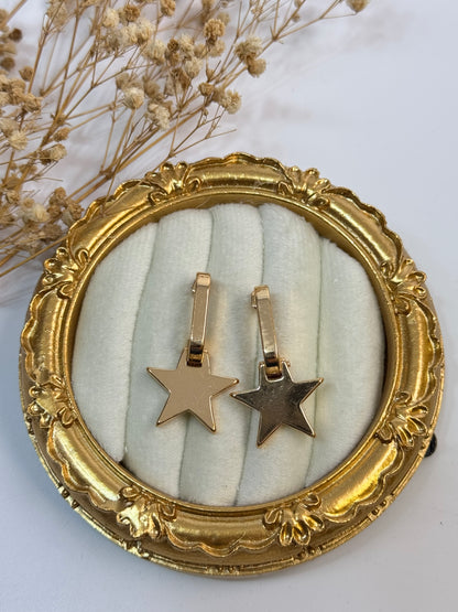 YILDIZ DETAYLI İTHAL GOLD KÜPE