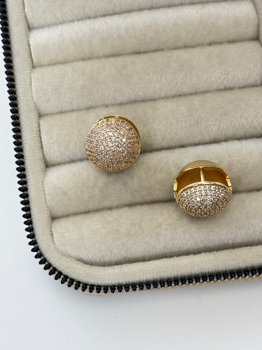 İTHAL ZİRKON TAŞLI GOLD TOP KÜPE