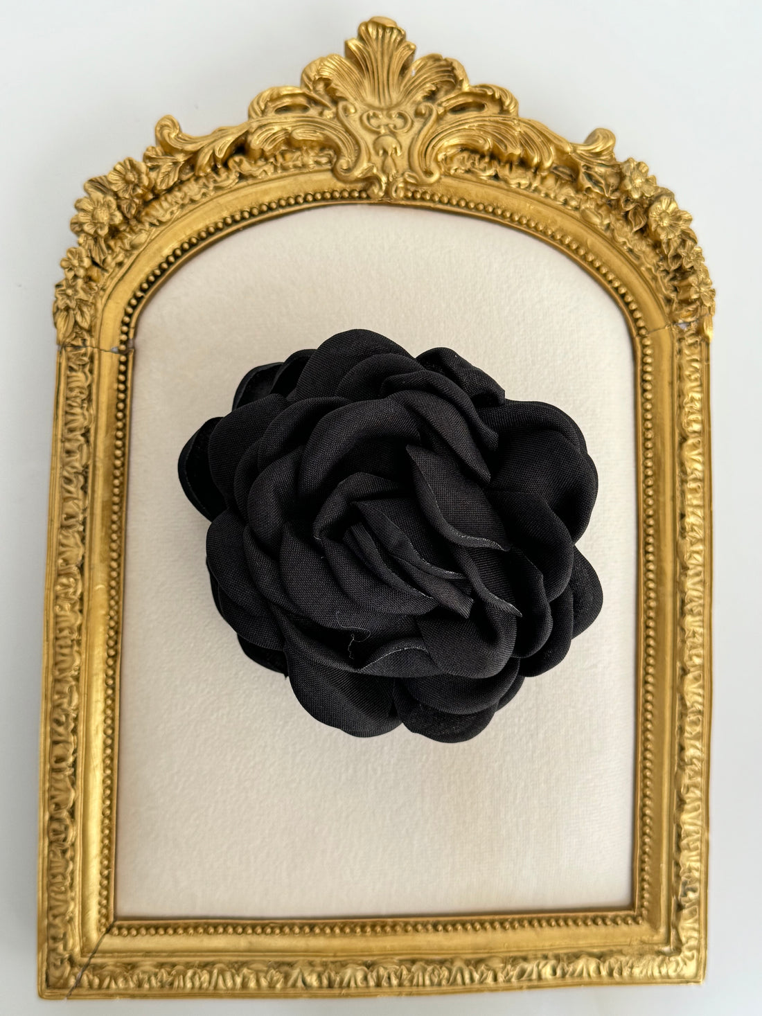 İTHAL Z*RA MARKA SİYAH GÜL MANDAL TOKA