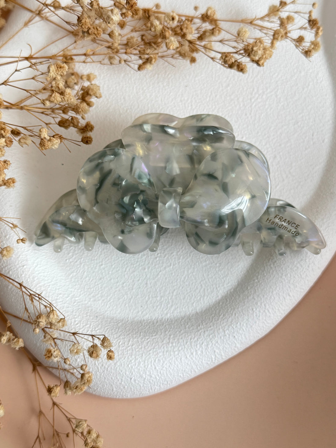 İTHAL ÇİÇEK DETAYLI YEŞİL SEDEFLİ KEMİK MANDAL TOKA