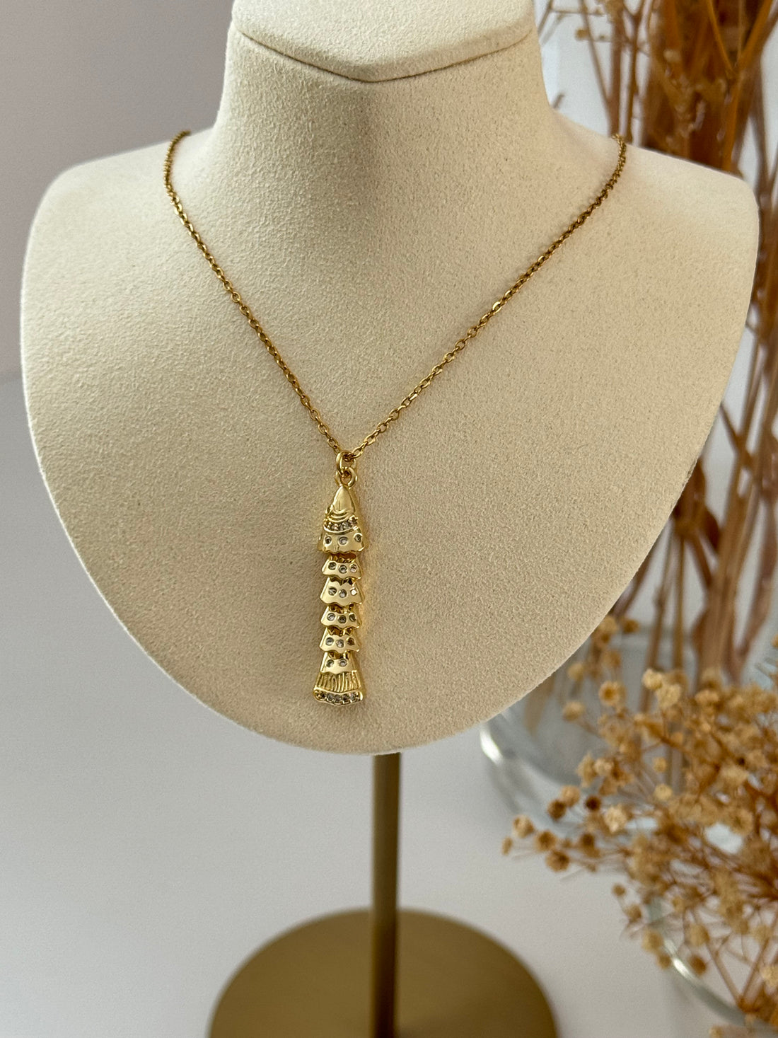 İTHAL BALIK DETAYLI GOLD ÇELİK KOLYE