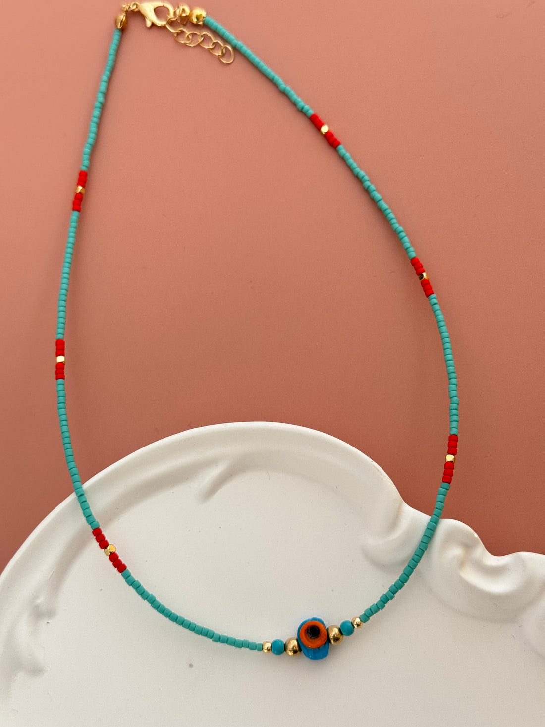 AZRA DOĞAL TAŞLI NAZAR NONCUK DETAYLI YEŞİL BONCUK KOLYE