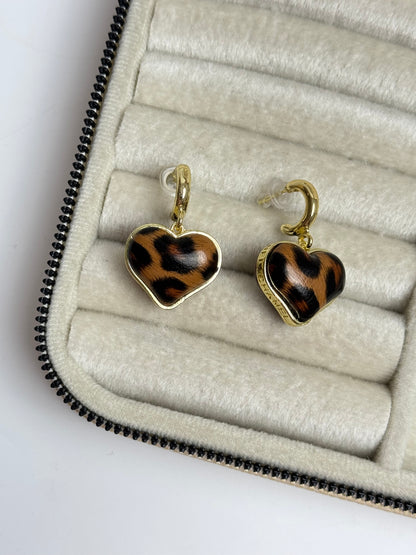 İTHAL LEOPAR KALPLİ MARKA MODEL KÜPE