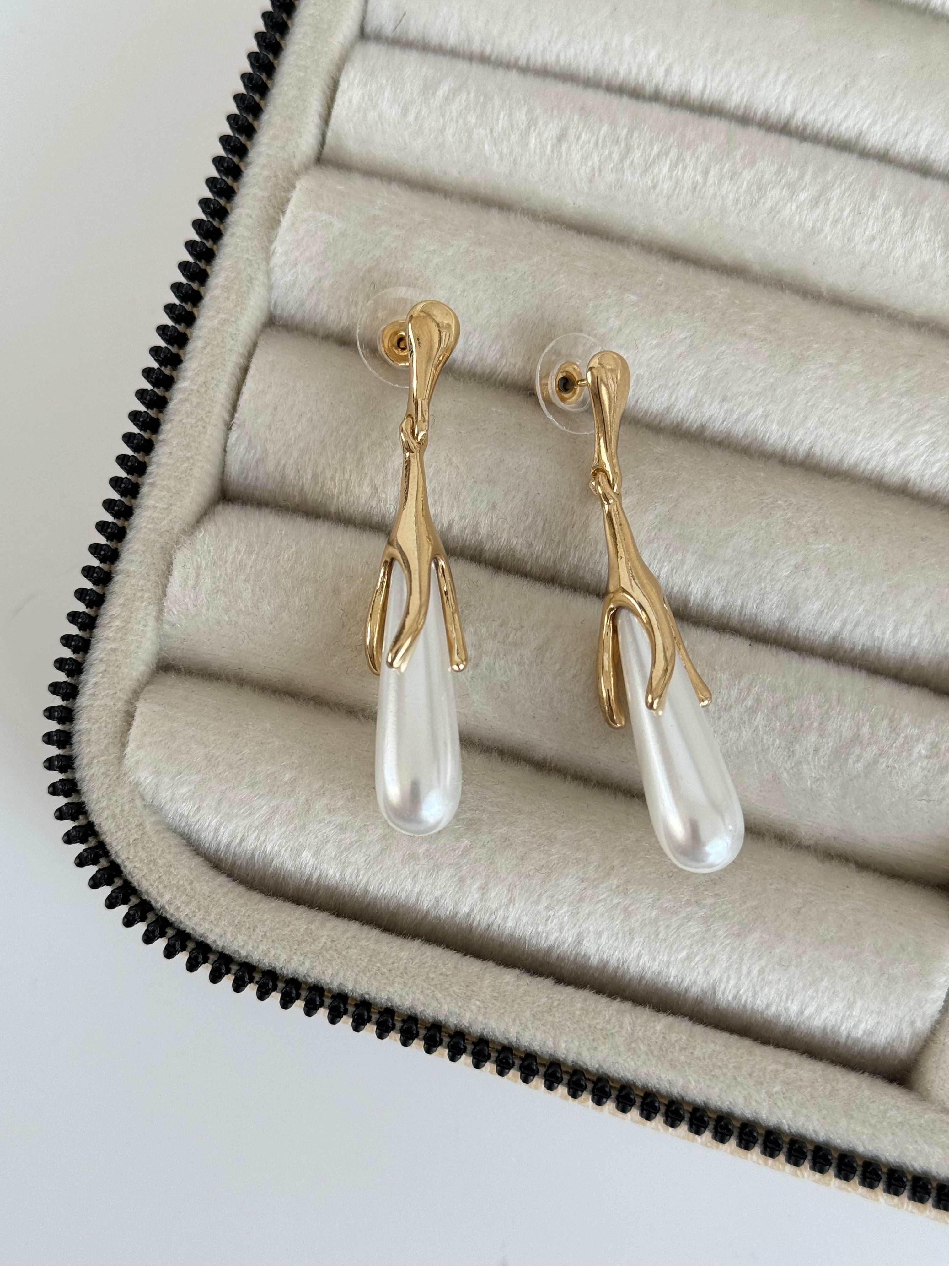 İTHAL İNCİ DETAYLI GOLD KÜPE