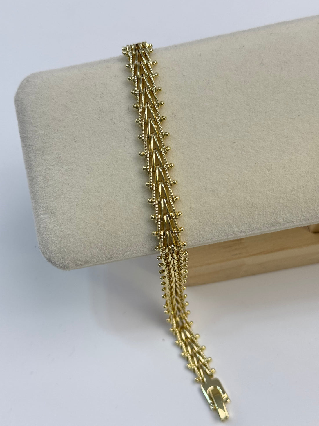 İTHAL KORDON DETAYLI GOLD BİLEKLİK