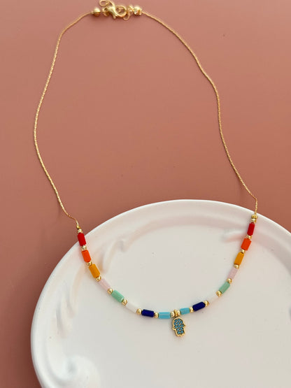 SORE RENKLİ TAŞLI FATIMA ANA DETAYLI GOLD ALTIN KAPLAMA KOLYE