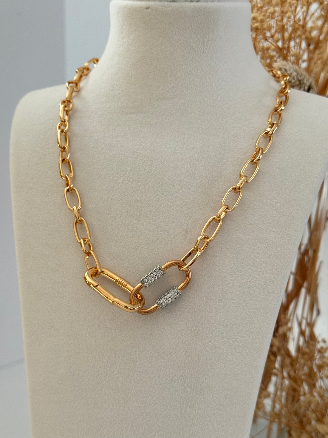 İTHAL DETAYLI ZİNCİR MODEL ROSE GOLD KOLYE