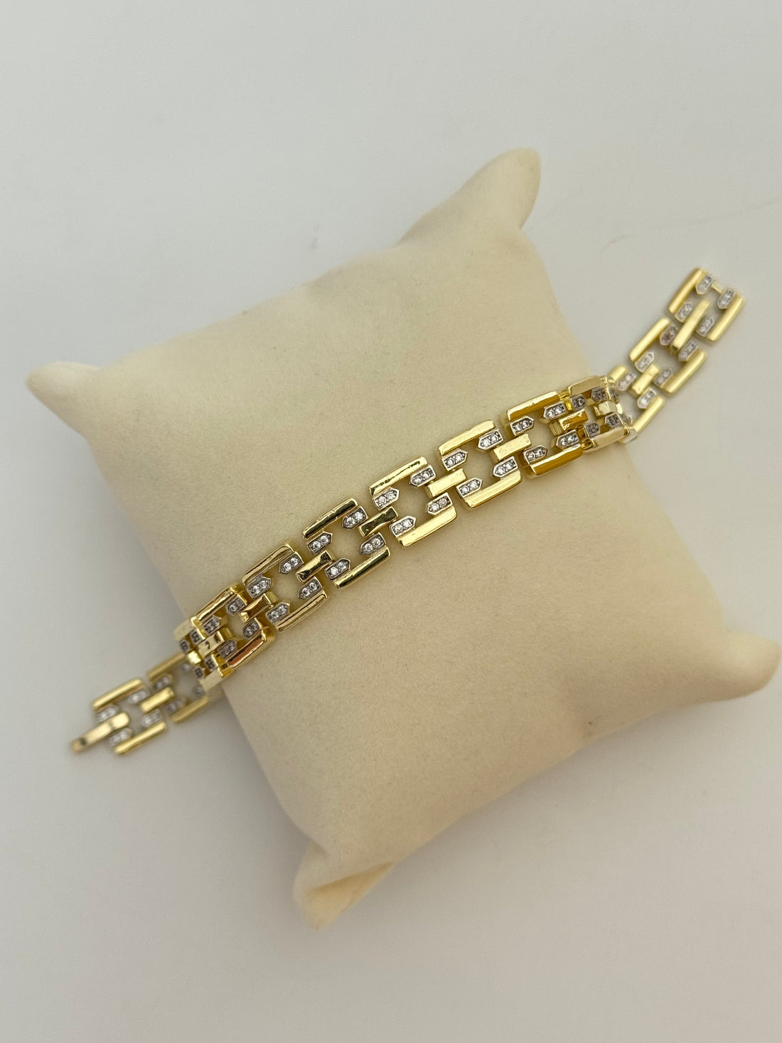 YEXA TAŞ DETAYLI GOLD BİLEKLİK