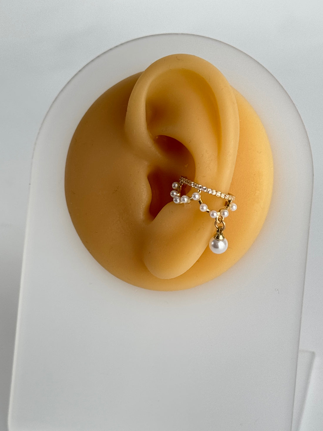 İTHAL İNCİ DETAYLI GOLD KIKIRDAK KÜPE EARCUFF
