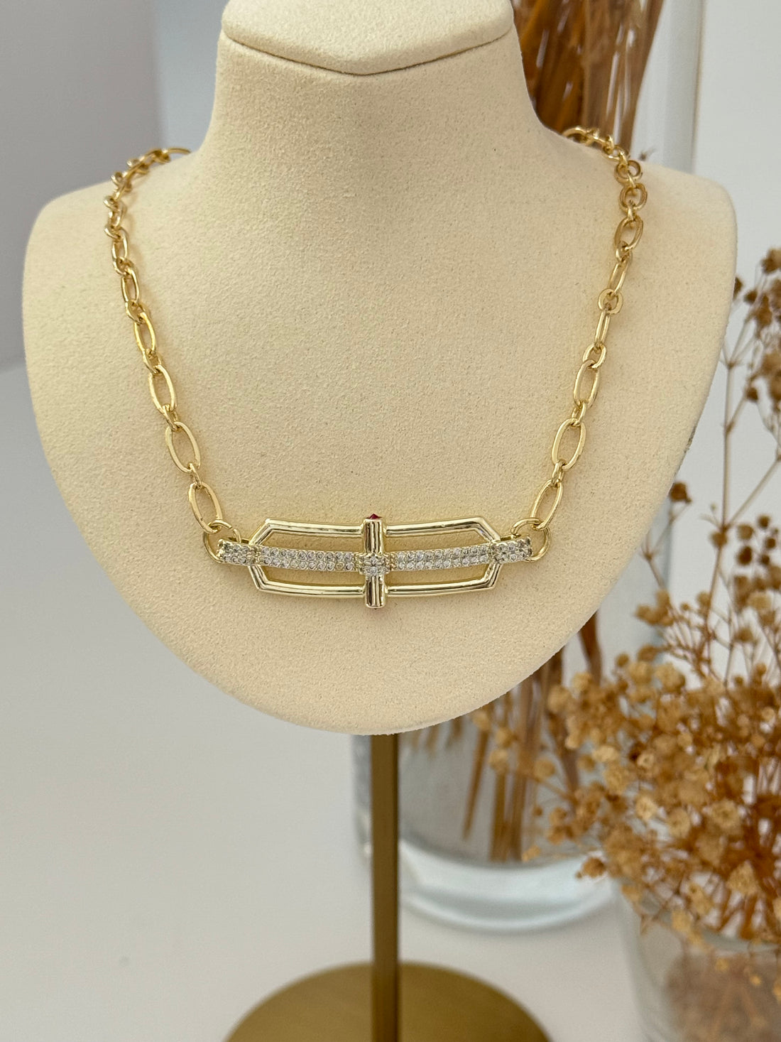 İTHAL DETAYLI GOLD CHOKER KOLYE