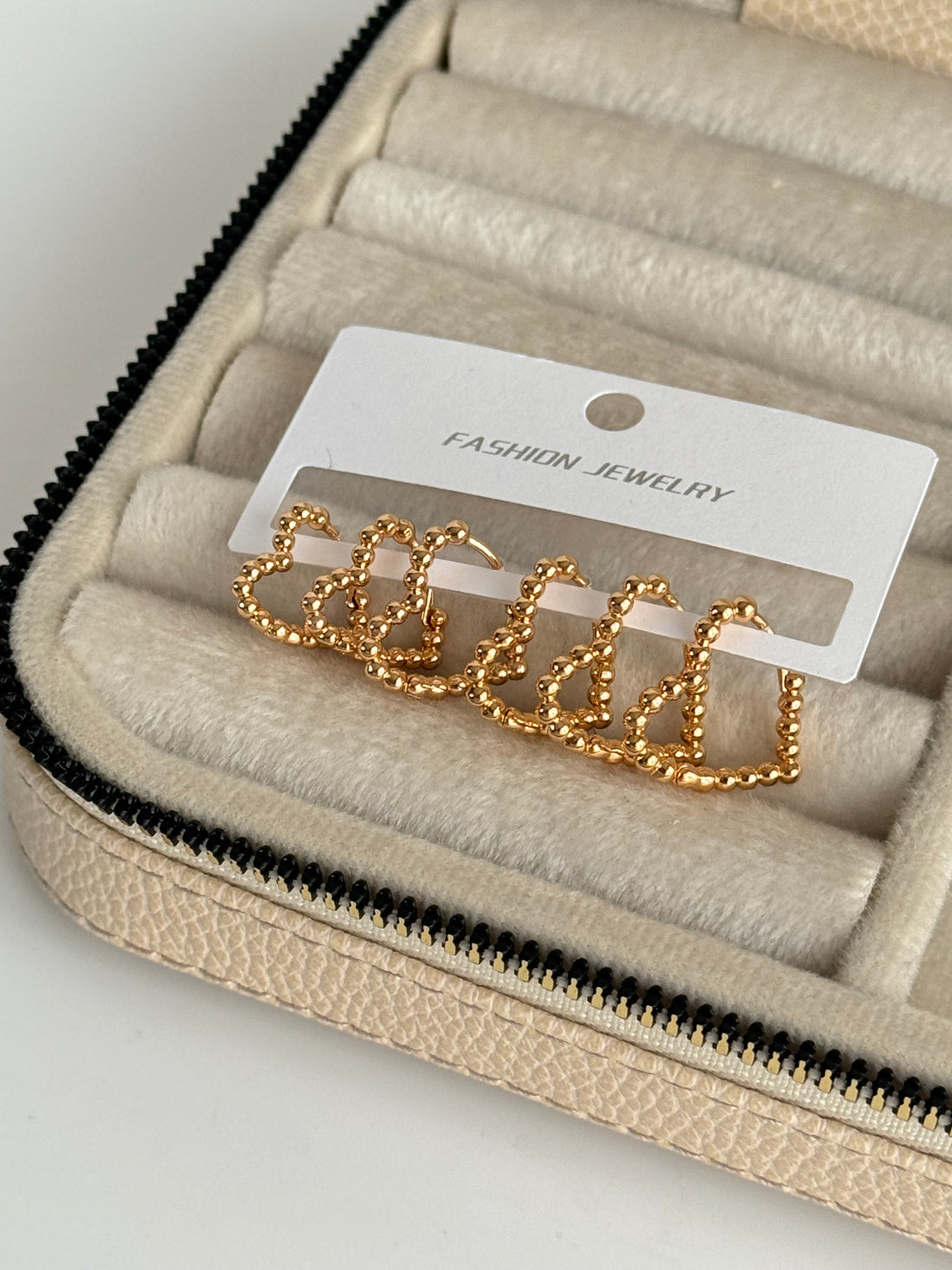 İTHAL KALP DETAYLI GOLD 6LI HALKA KÜPE SETİ