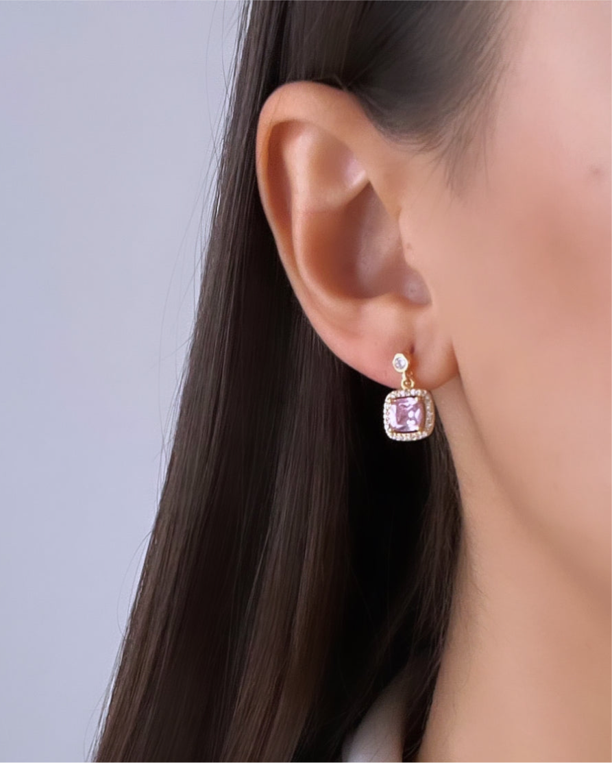 PEMBE TAŞLI GOLD BAGET KÜPE