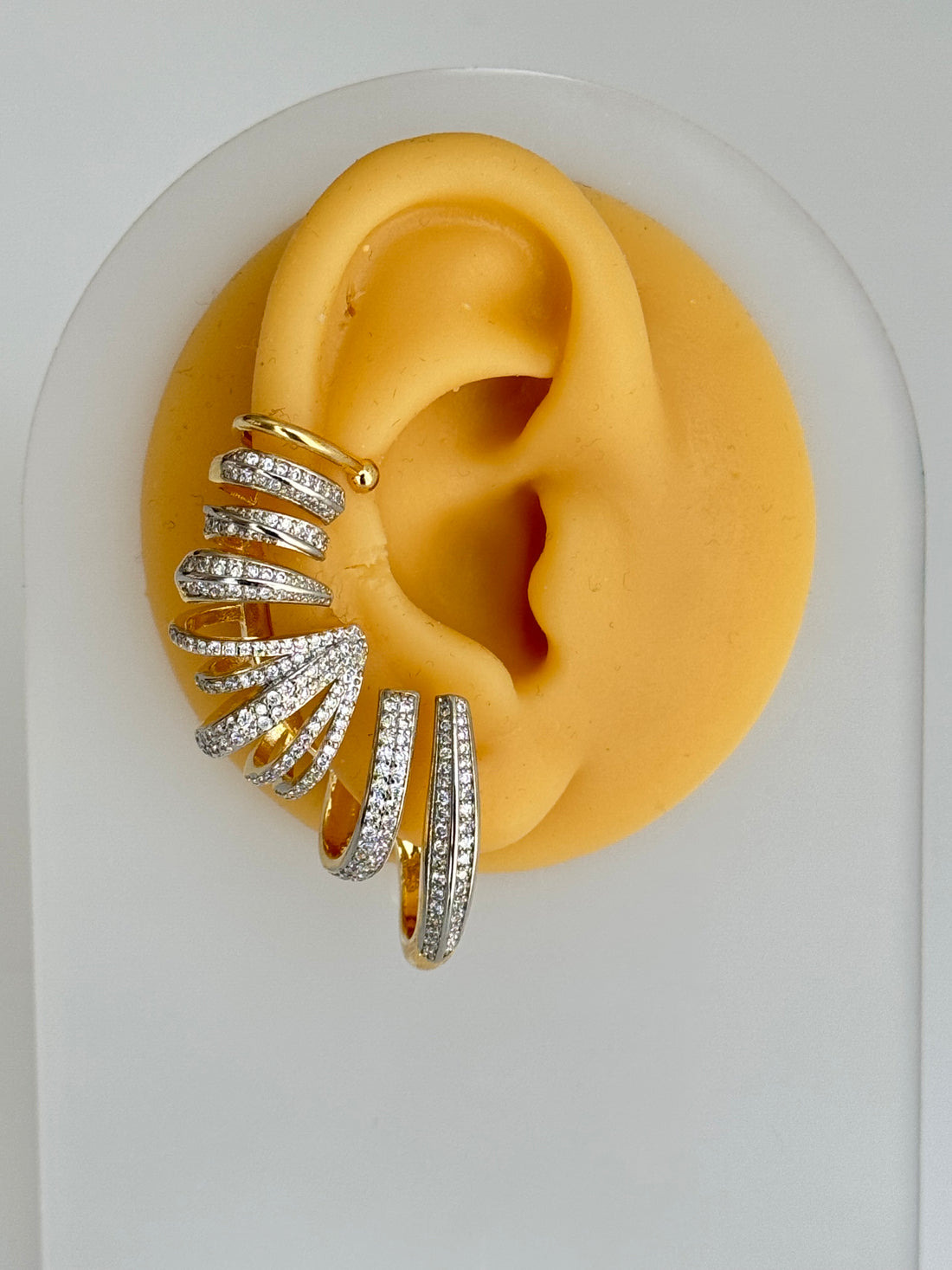 İTHAL NİVA İĞNELİ SARMAL DETAYLI GOLD KIKIRDAK KÜPE EARCUFF