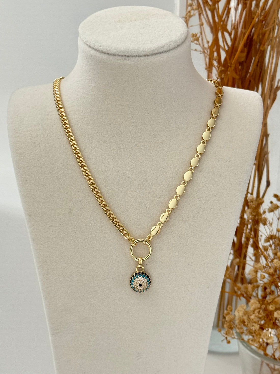 İTHAL NAZAR BONCUK DETAYLI GOLD KOLYE