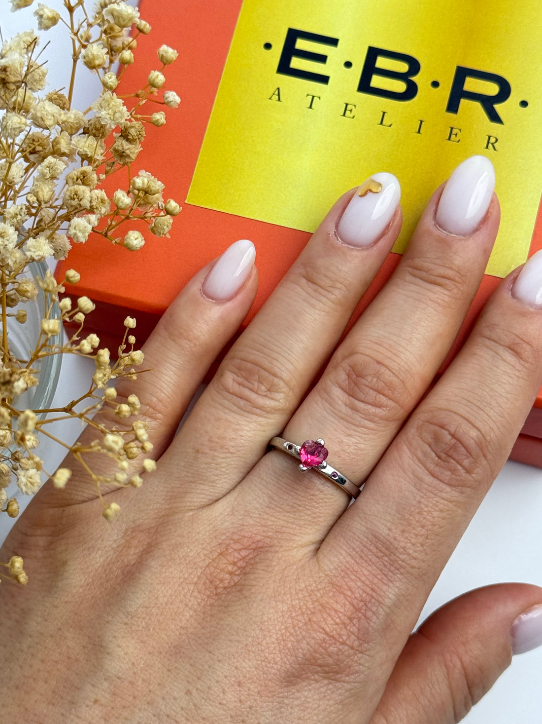 İTHAL KIRMIZI KALP DETAYLI SİLVER AYARLANABİLİR YÜZÜK