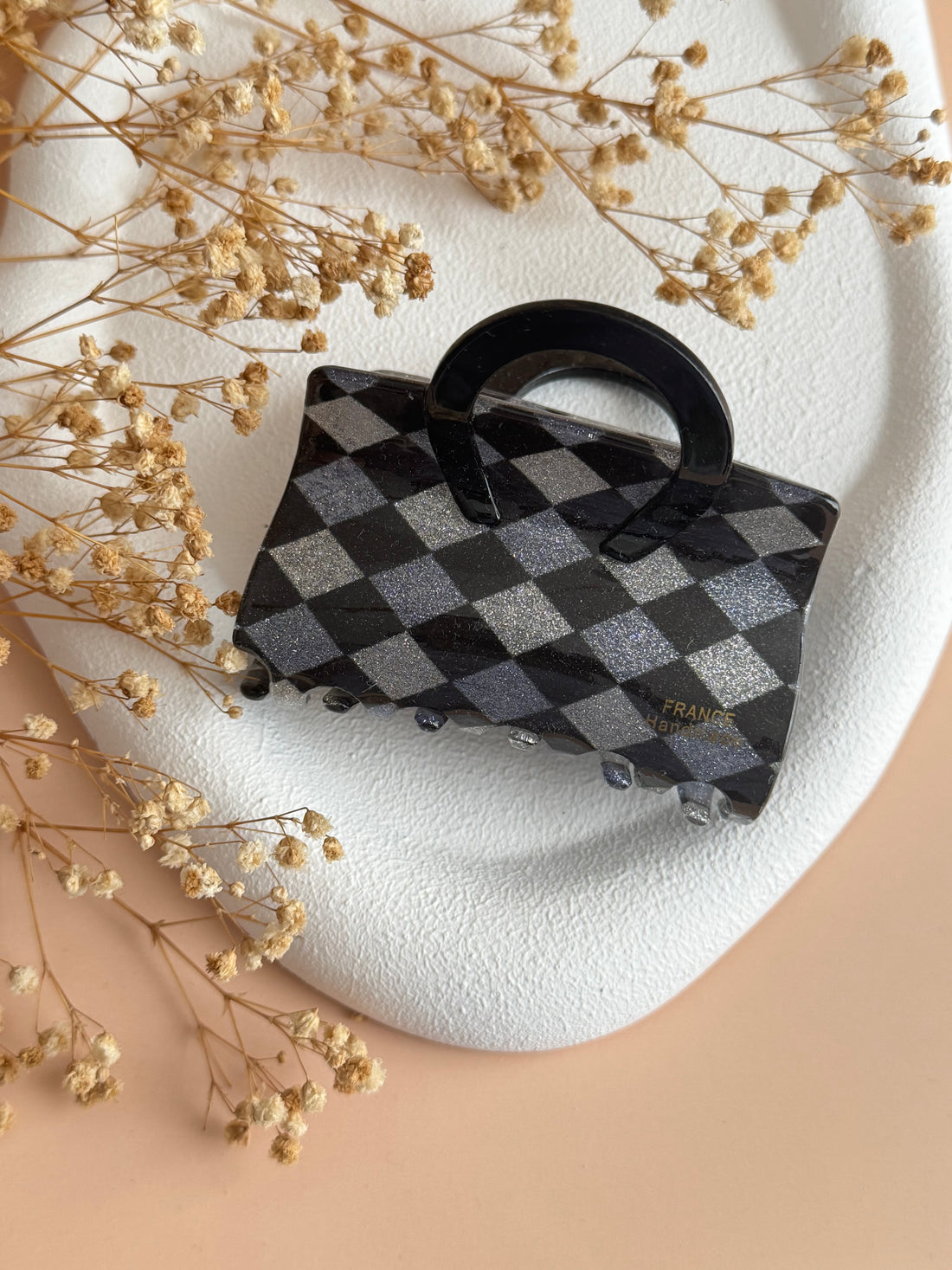 İTHAL SİMLİ BAKLAVA DESEN ÇANTALI KEMİK MANDAL TOKA