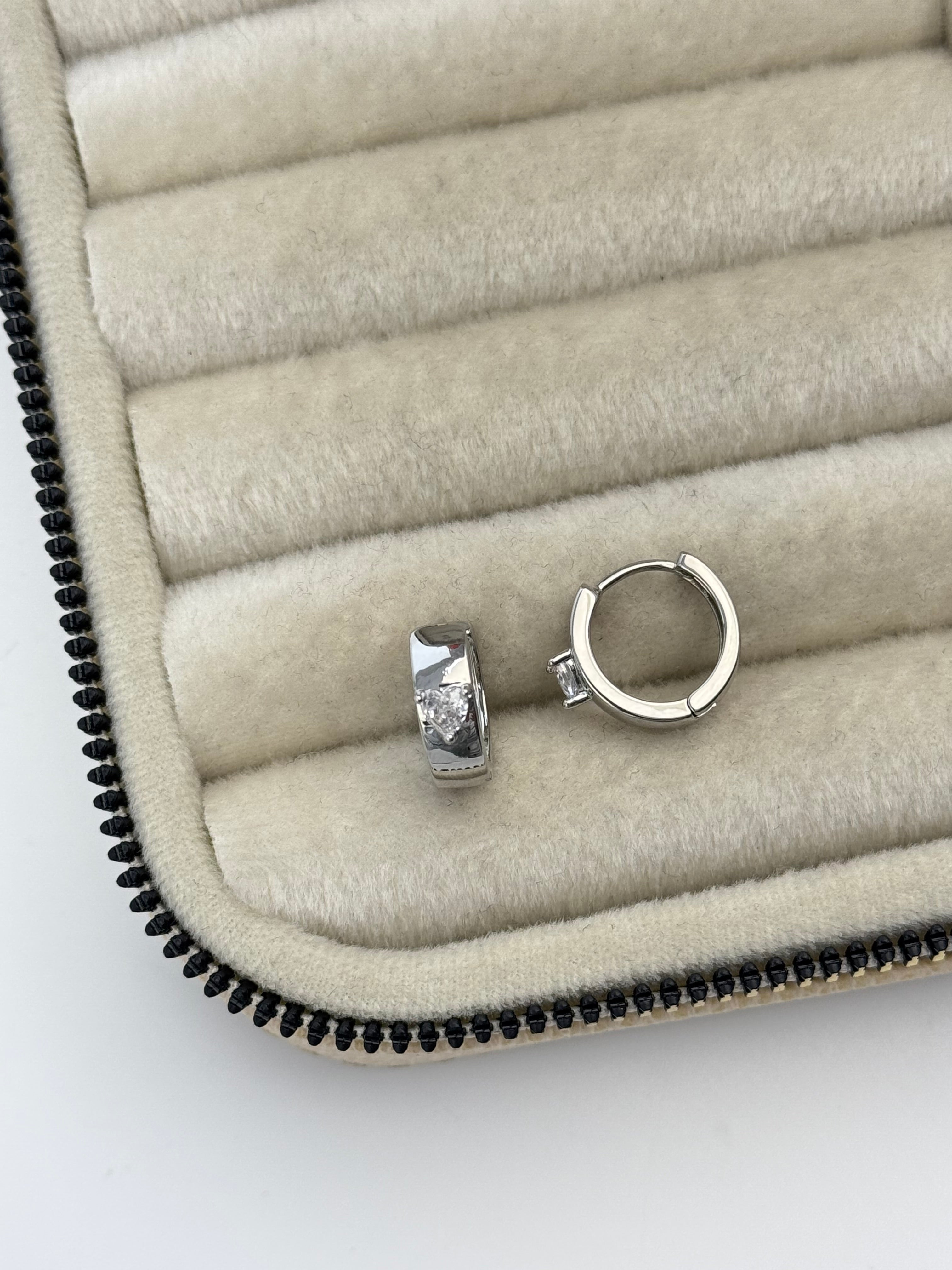 KALPLİ ZİRKON TAŞ KÜÇÜK BOY SİLVER HALKA KÜPE