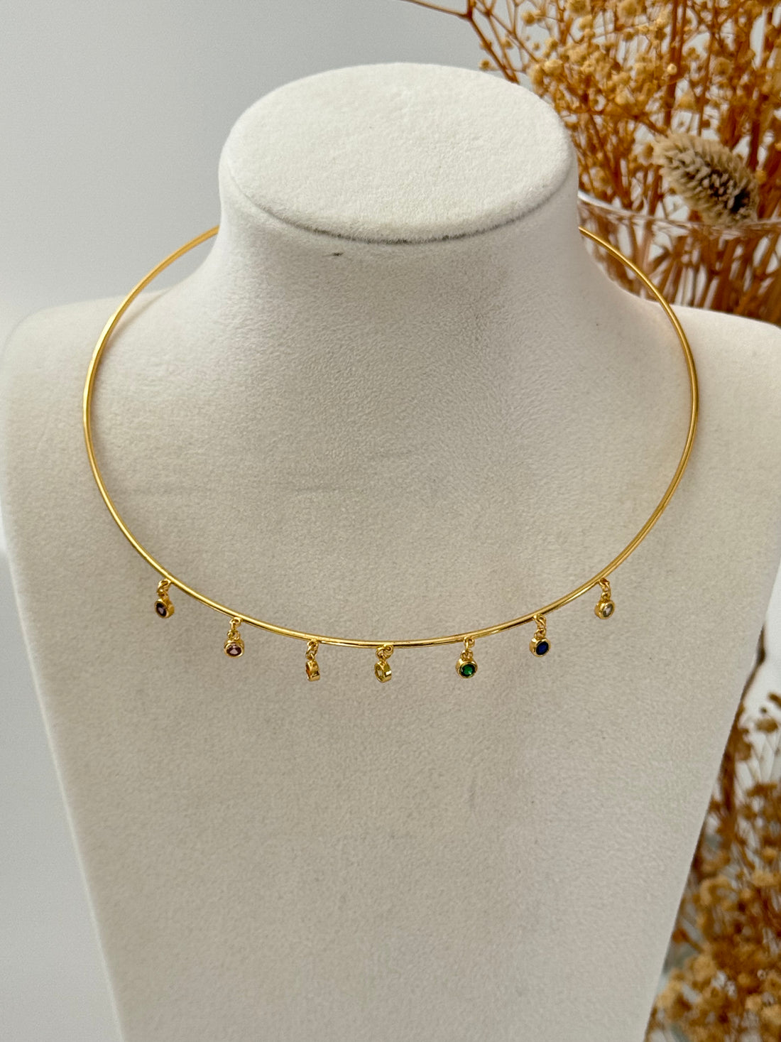 RENKLİ TAŞ SALLANTILI İTHAL GOLD CHOKER KOLYE