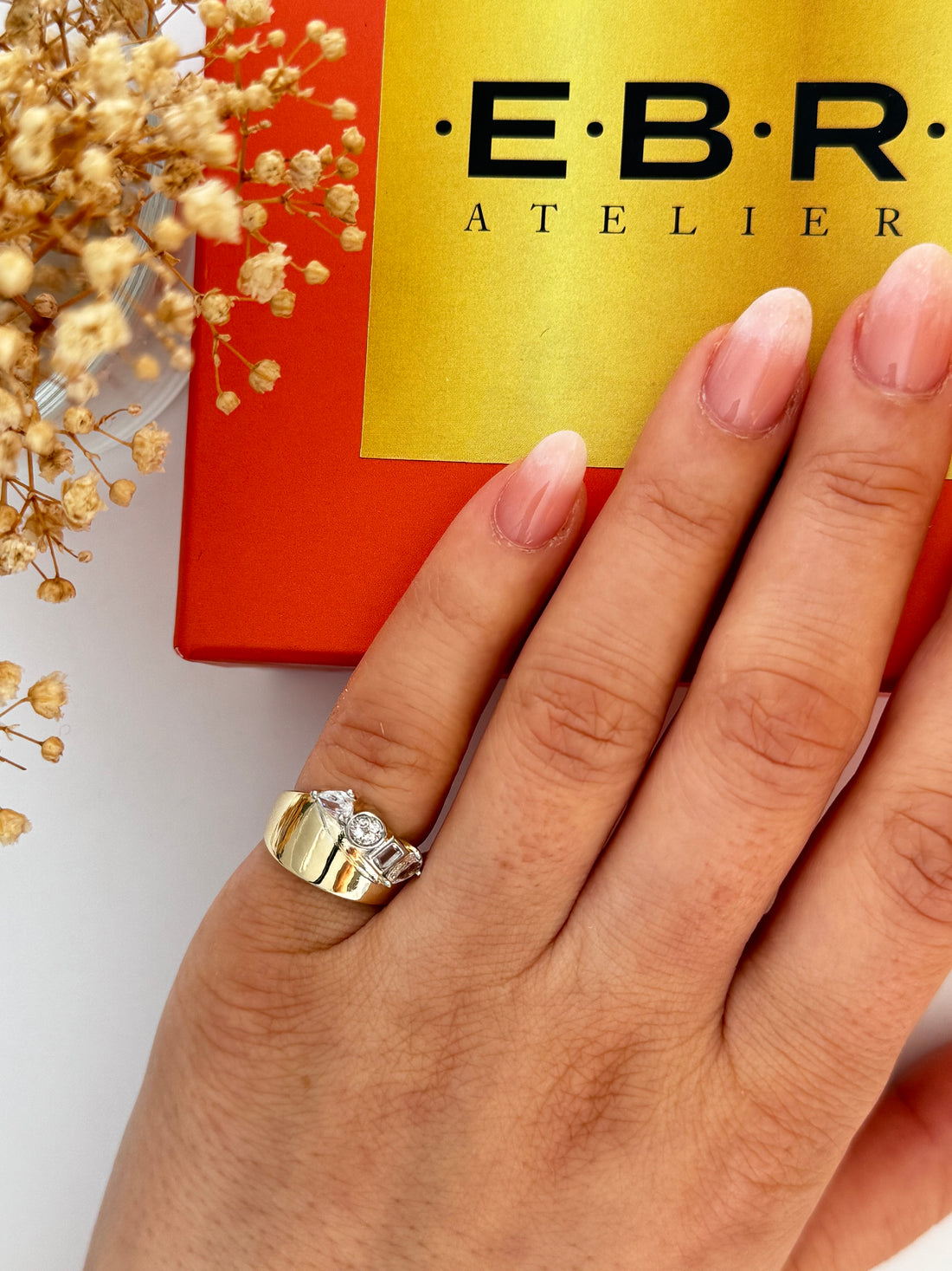 NORESA TAŞ DETAYLI AYARLANABİLİR SERÇE PARMAK YÜZÜK