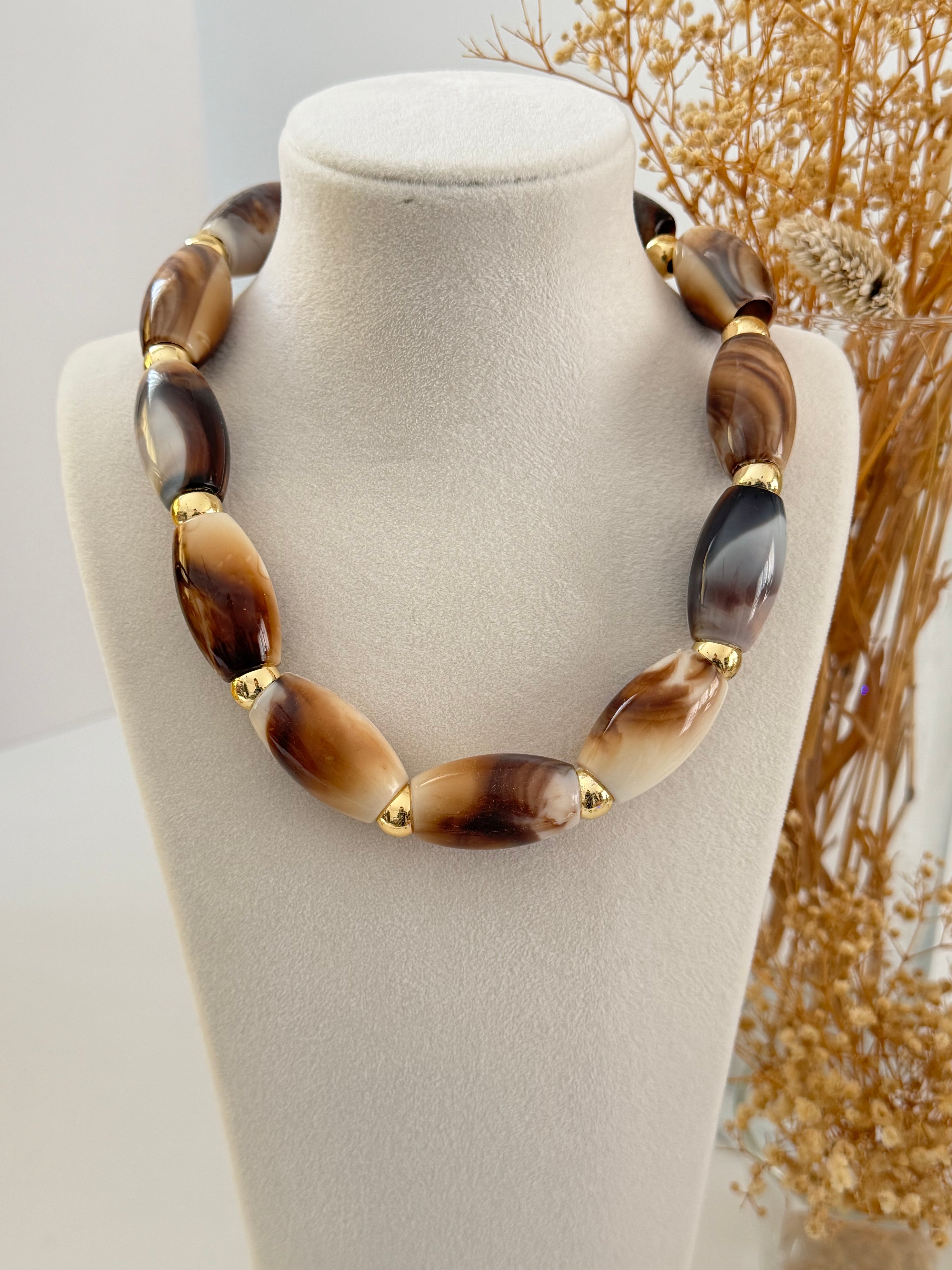 İTHAL DETAYLI KAHVERENGİ KEMİK KOLYE