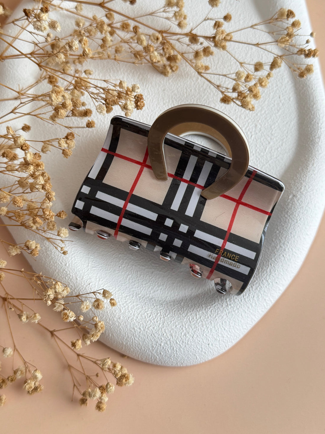 İTHAL KREM EKOSE DESEN ÇANTALI KEMİK MANDAL TOKA