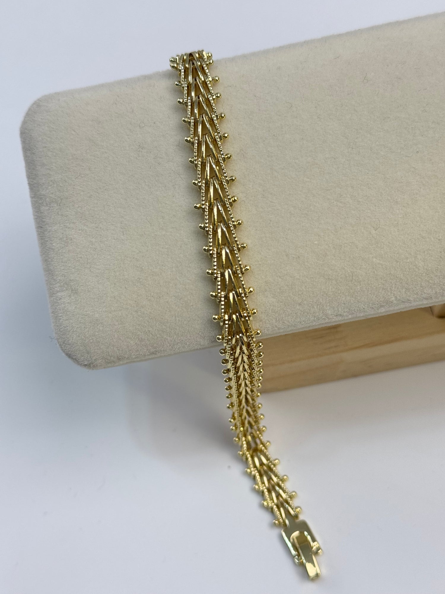 İTHAL KORDON DETAYLI GOLD BİLEKLİK