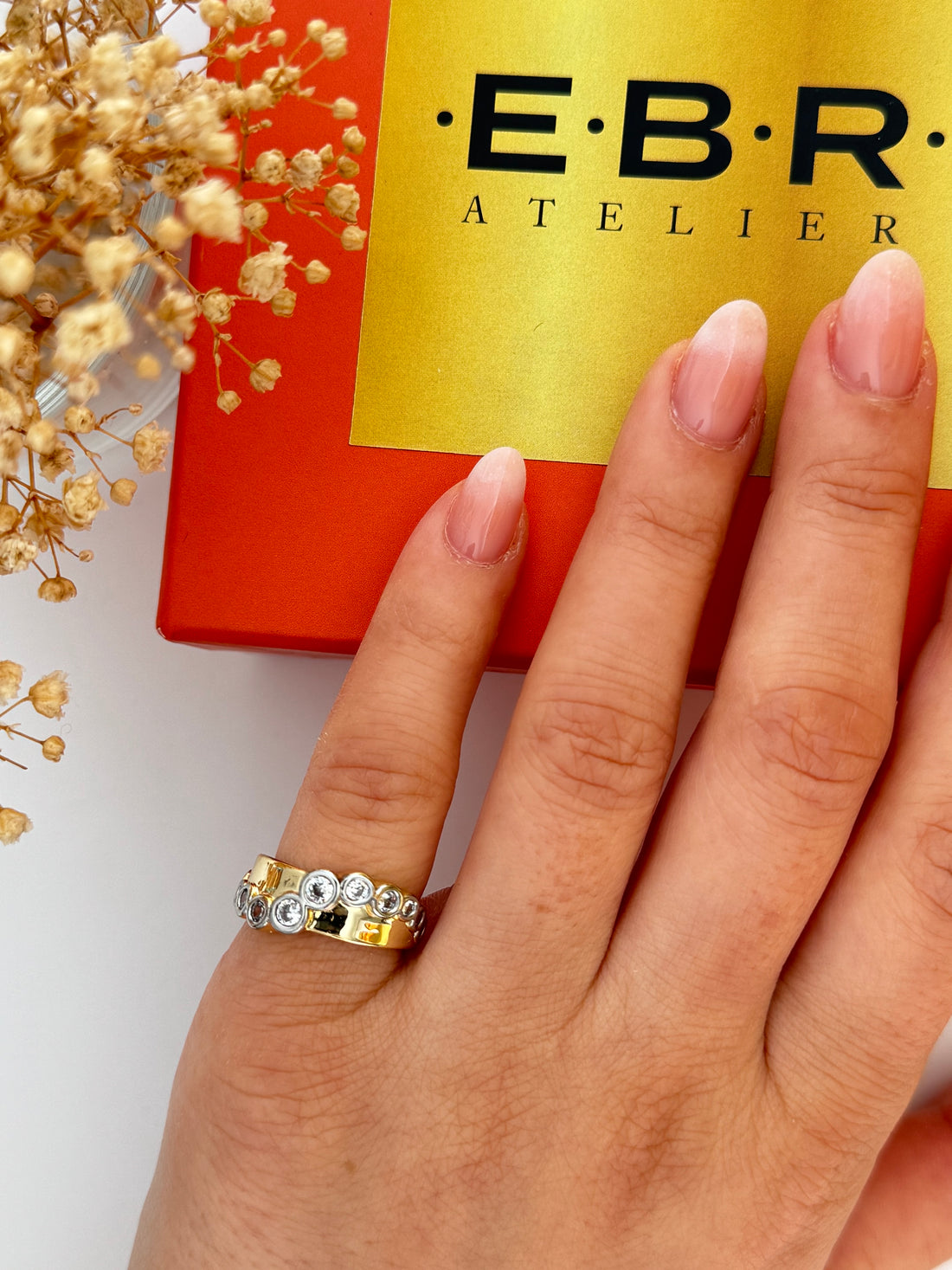 ZELUNE TAŞ DETAYLI AYARLANABİLİR SERÇE PARMAK YÜZÜK