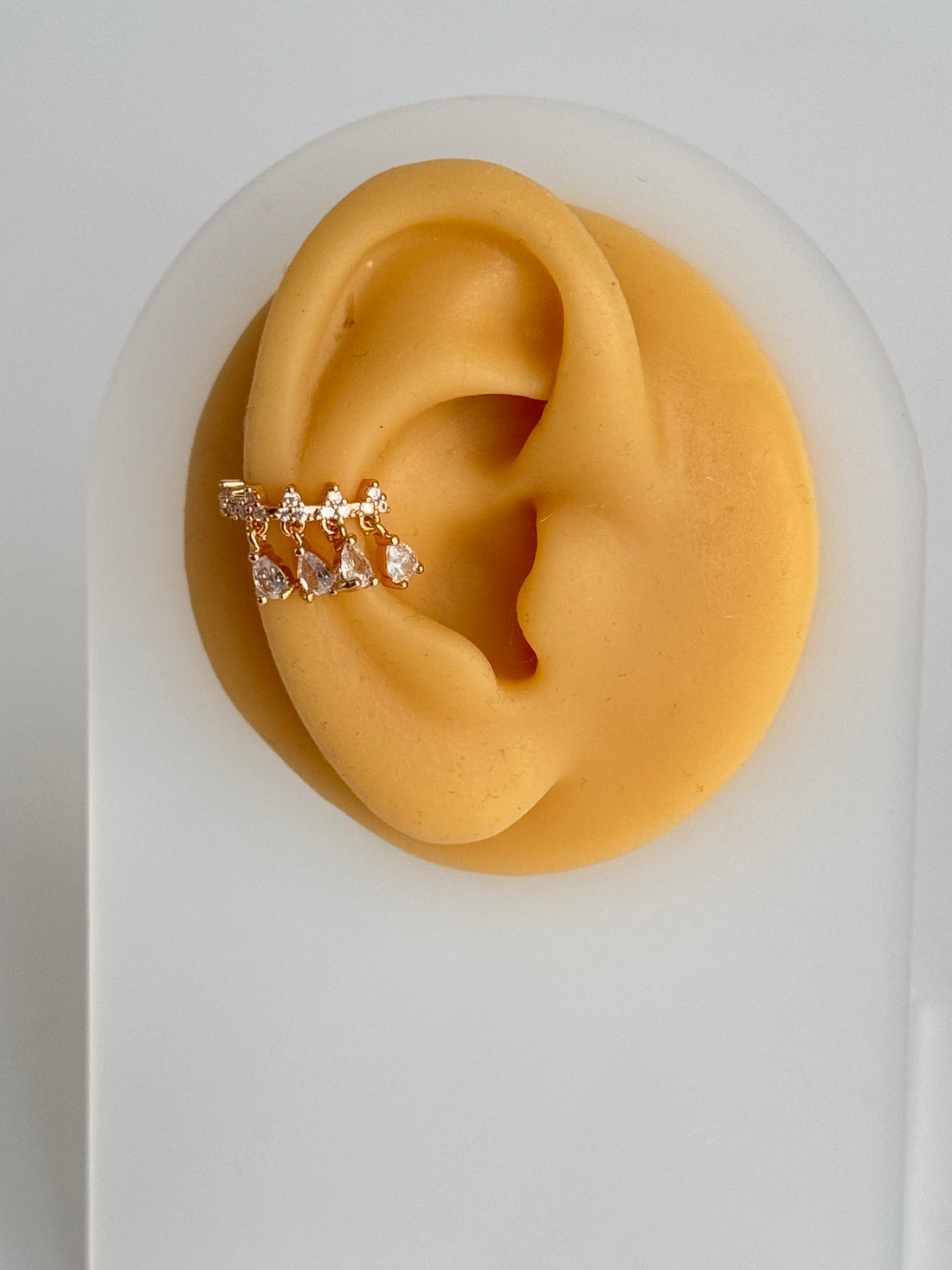 İTHAL SALLLANTILI SAĞ KULAK GOLD KIKIRDAK KÜPE EARCUFF