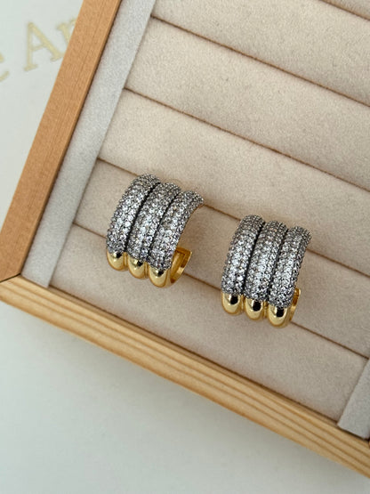 SEREA TAŞ DETAYLI GOLD KÜPE