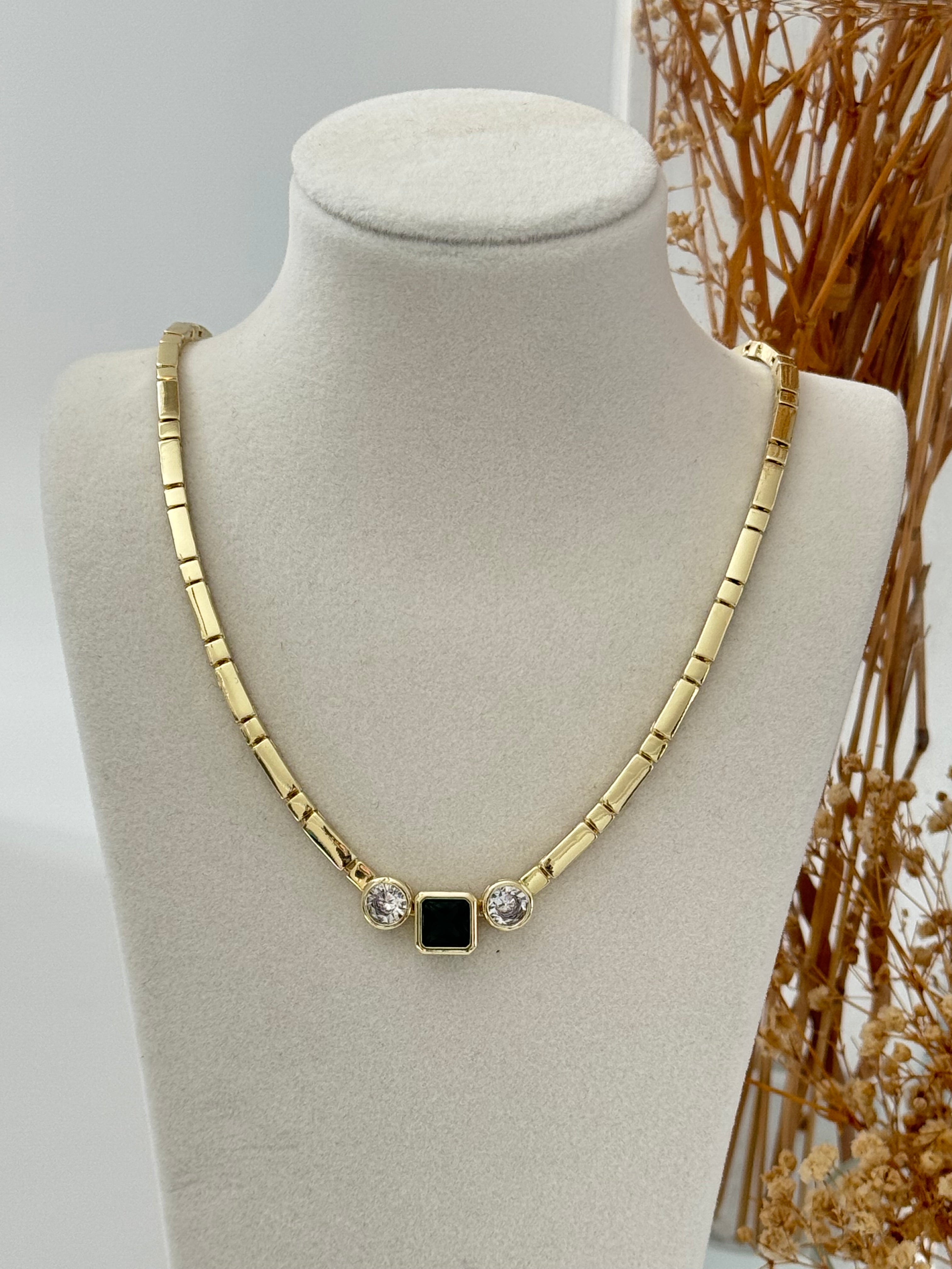 OZRA YEŞİL TAŞLI GOLD KOLYE