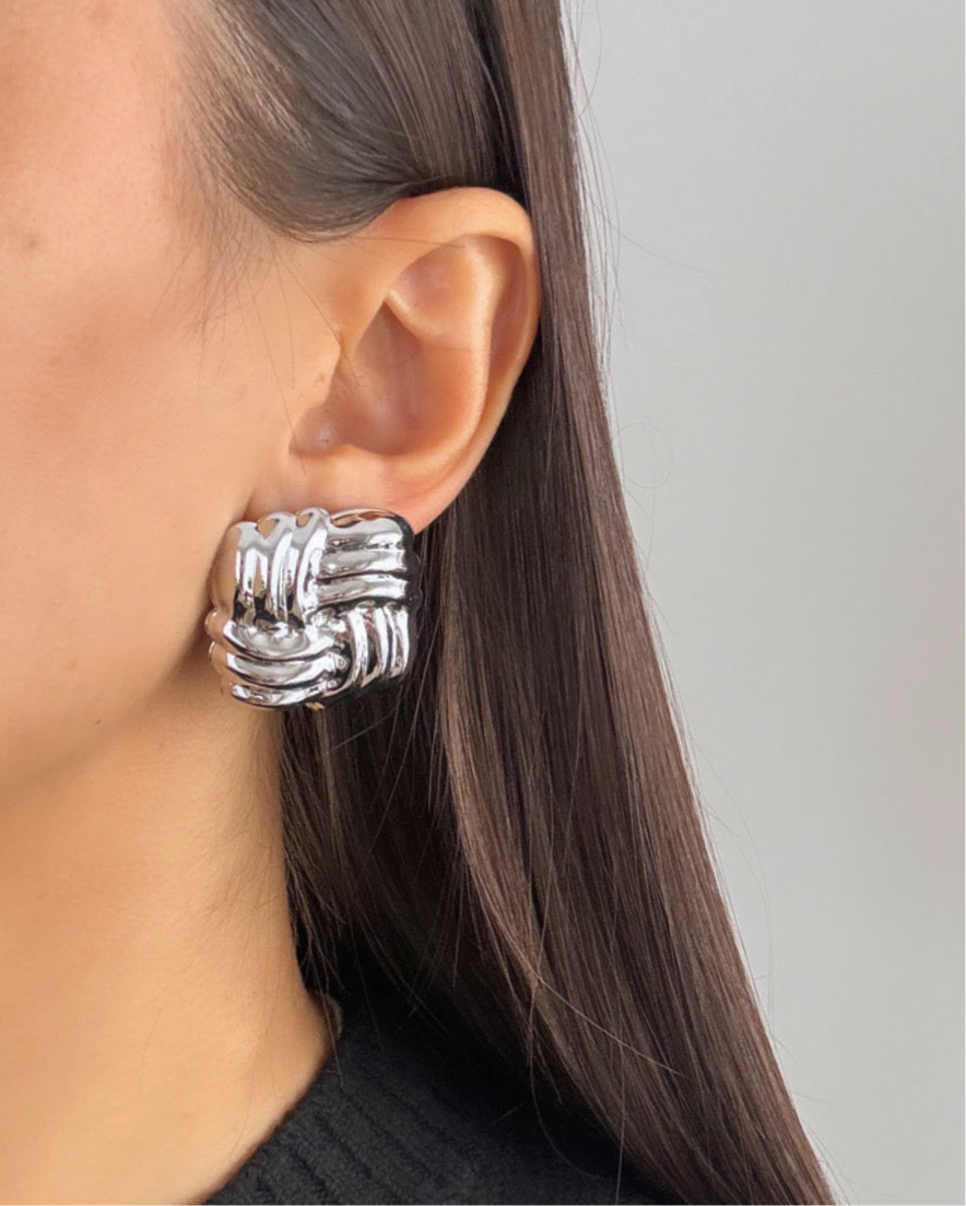 İTHAL KARE VİNTAGE SİLVER KÜPE