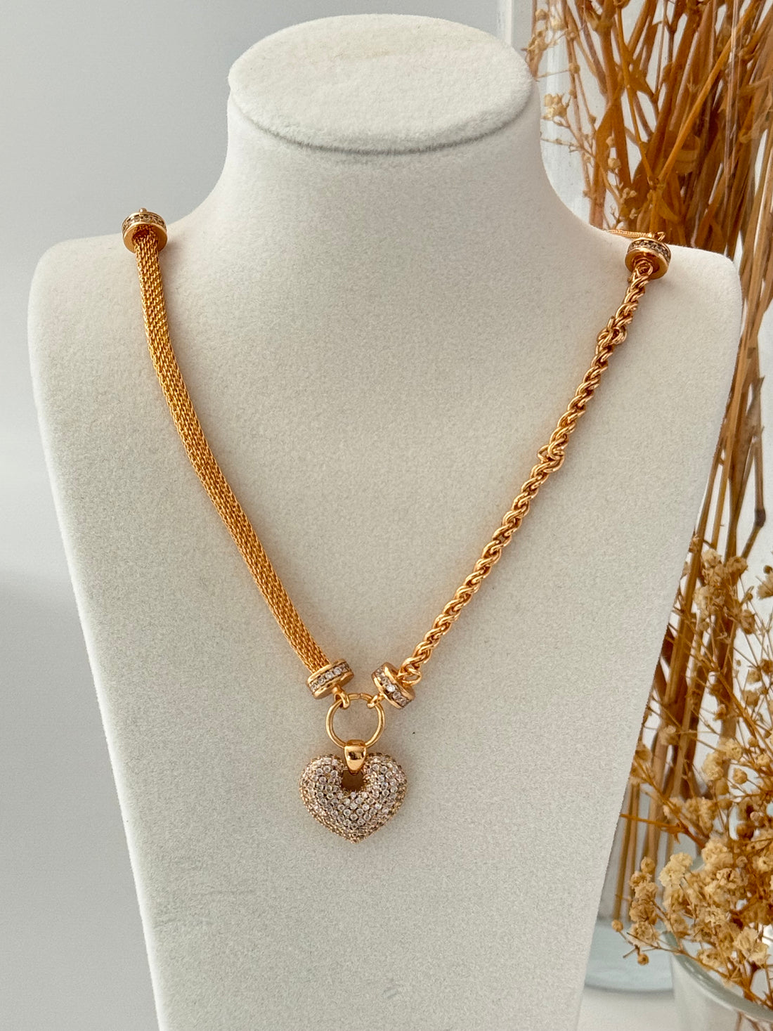 İTHAL KALPLİ KİLİT DETAYLI ROSE GOLD KOLYE