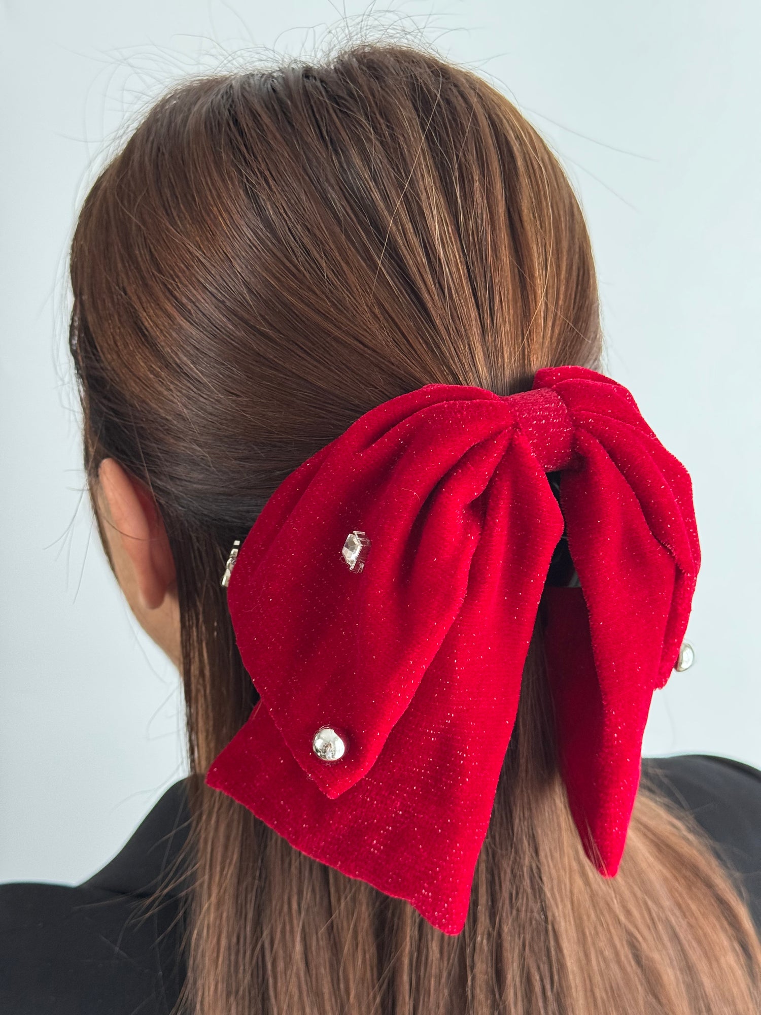 İTHAL KIRMIZI KADİFE FİYONKLU MANDAL TOKA