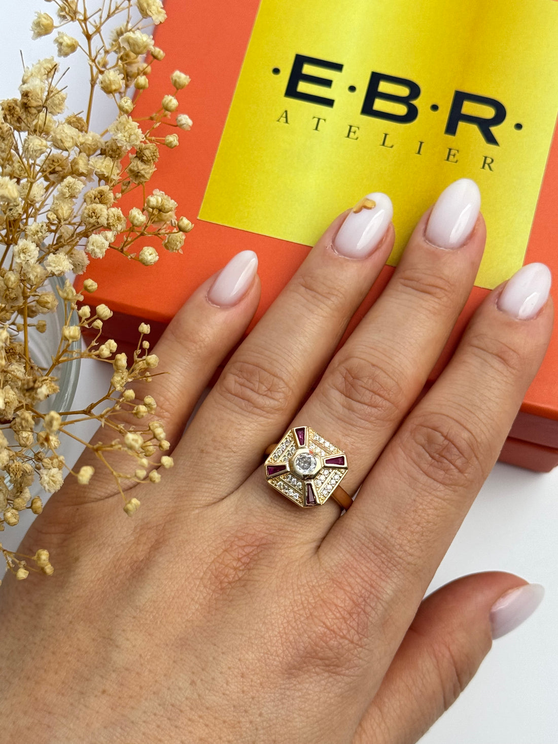 İTHAL FUŞYA TAŞ DETAYLI GOLD AYARLANABİLİR YÜZÜK