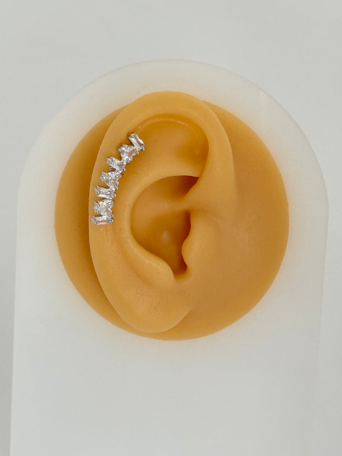 İTHAL KALP DETAYLI SİLVER TRAGUS PİERCİNG